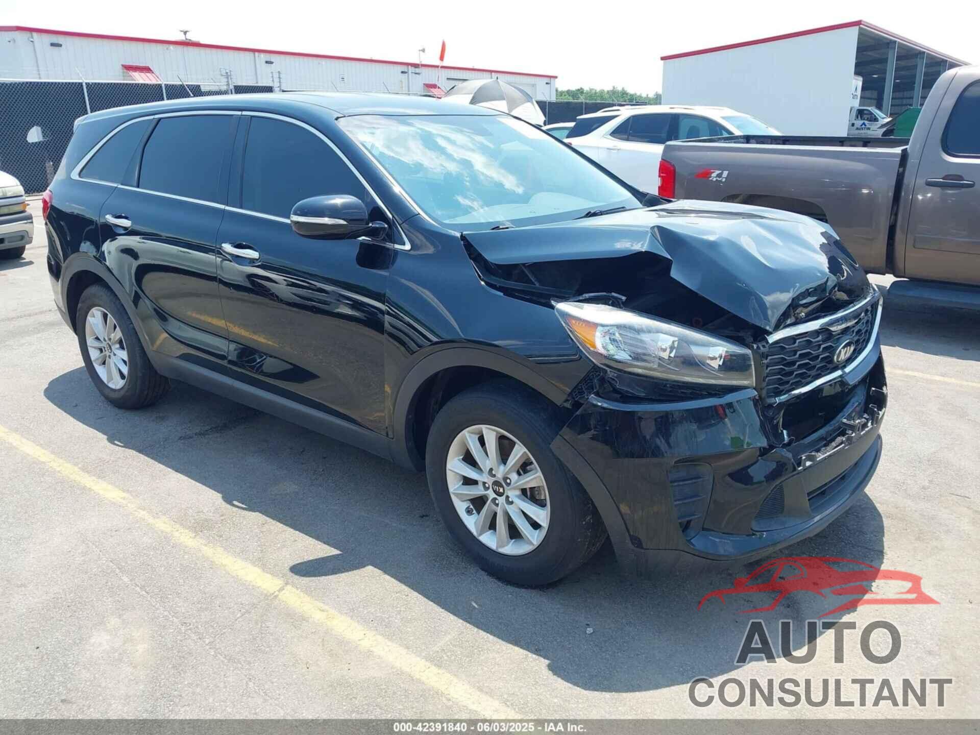 KIA SORENTO 2019 - 5XYPG4A38KG582792