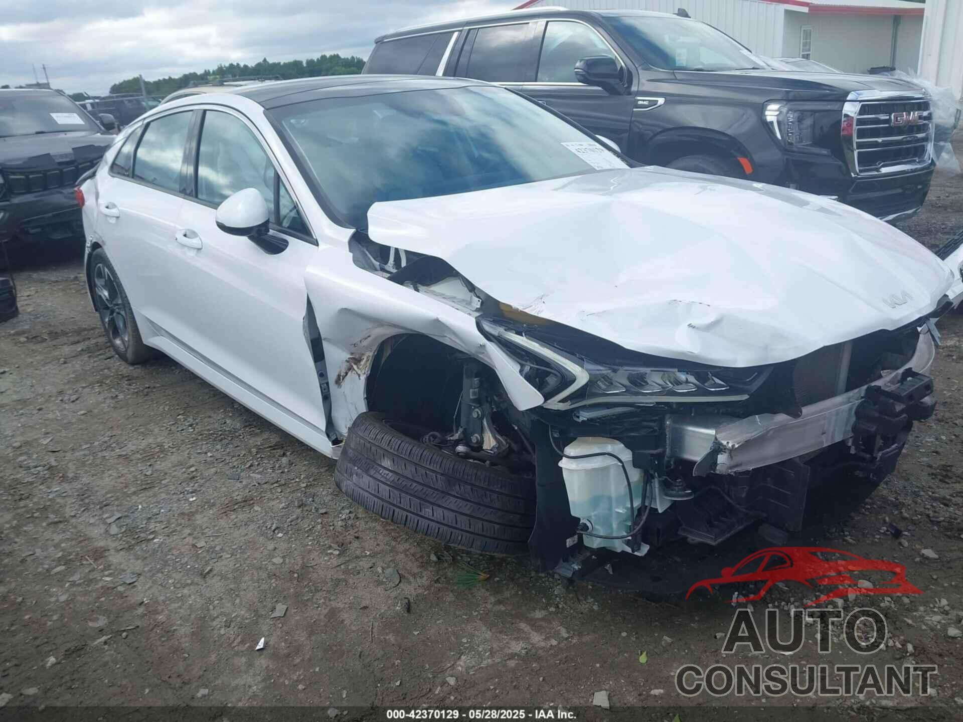 KIA K5 2022 - 5XXG34J28NG087701