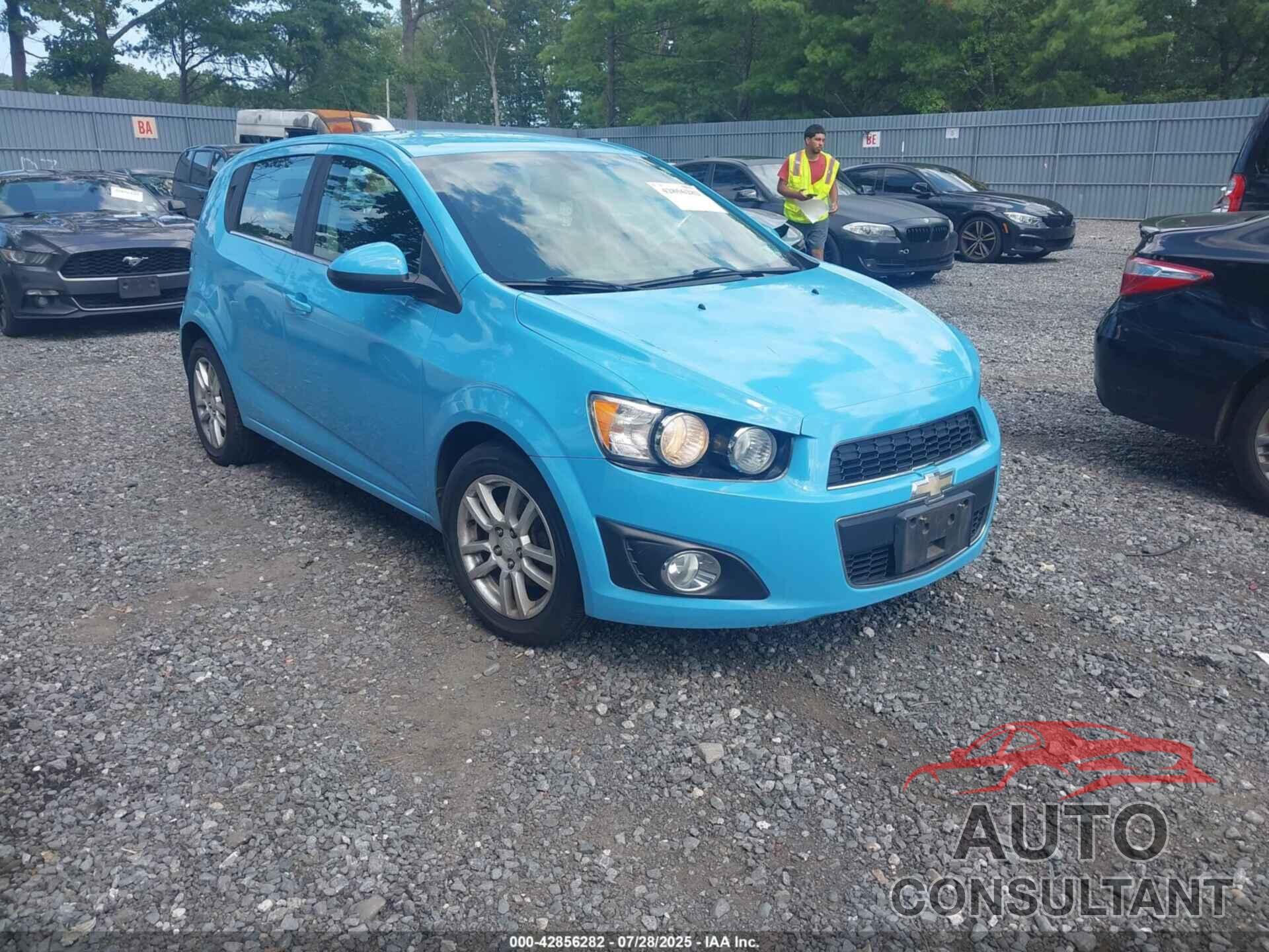 CHEVROLET SONIC 2014 - 1G1JC6SH3E4162747