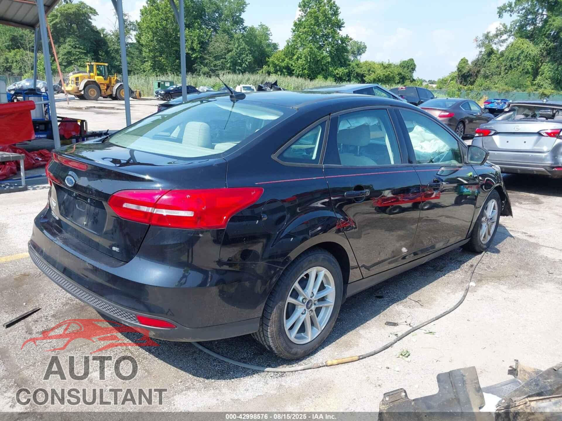 FORD FOCUS 2017 - 1FADP3F25HL242676