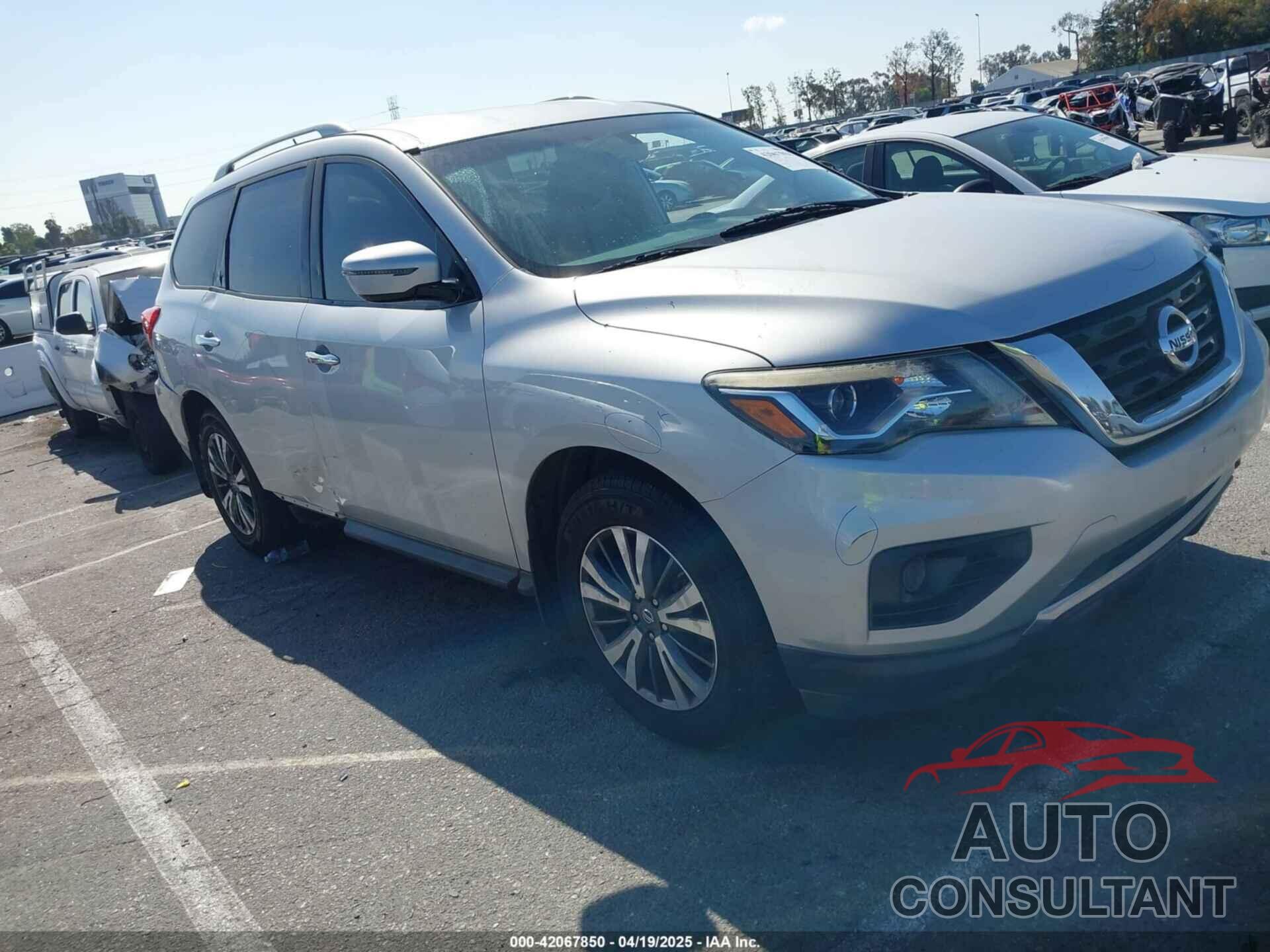 NISSAN PATHFINDER 2017 - 5N1DR2MNXHC669407
