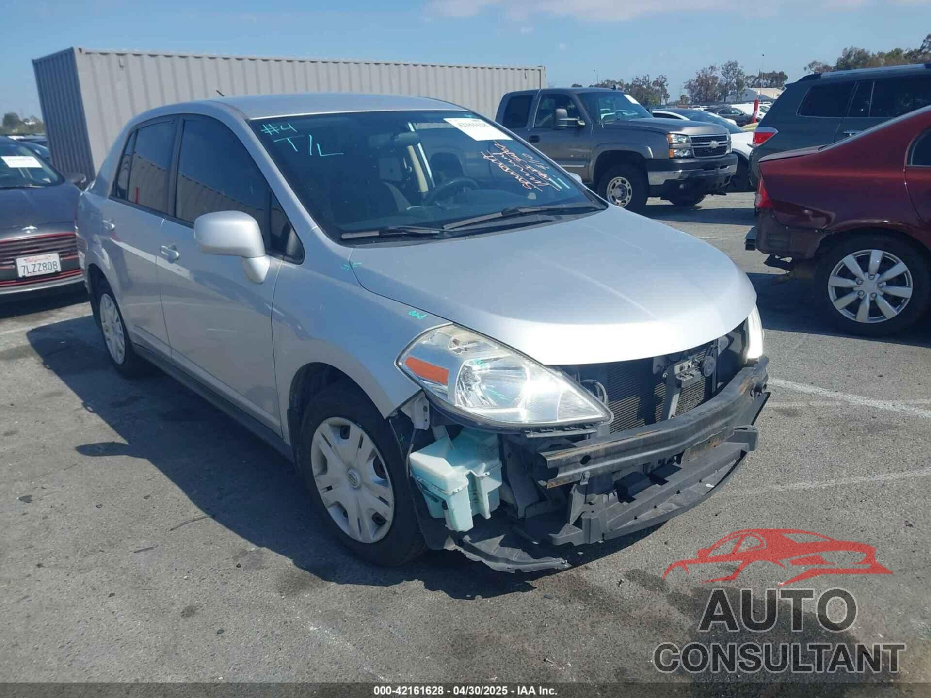 NISSAN VERSA 2011 - 3N1BC1AP8BL413522