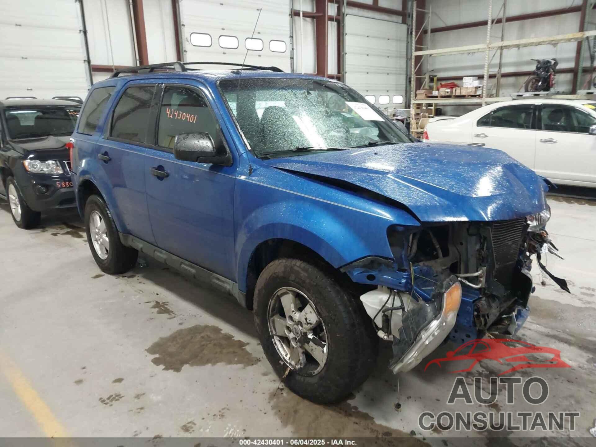 FORD ESCAPE 2011 - 1FMCU9DG2BKA70938