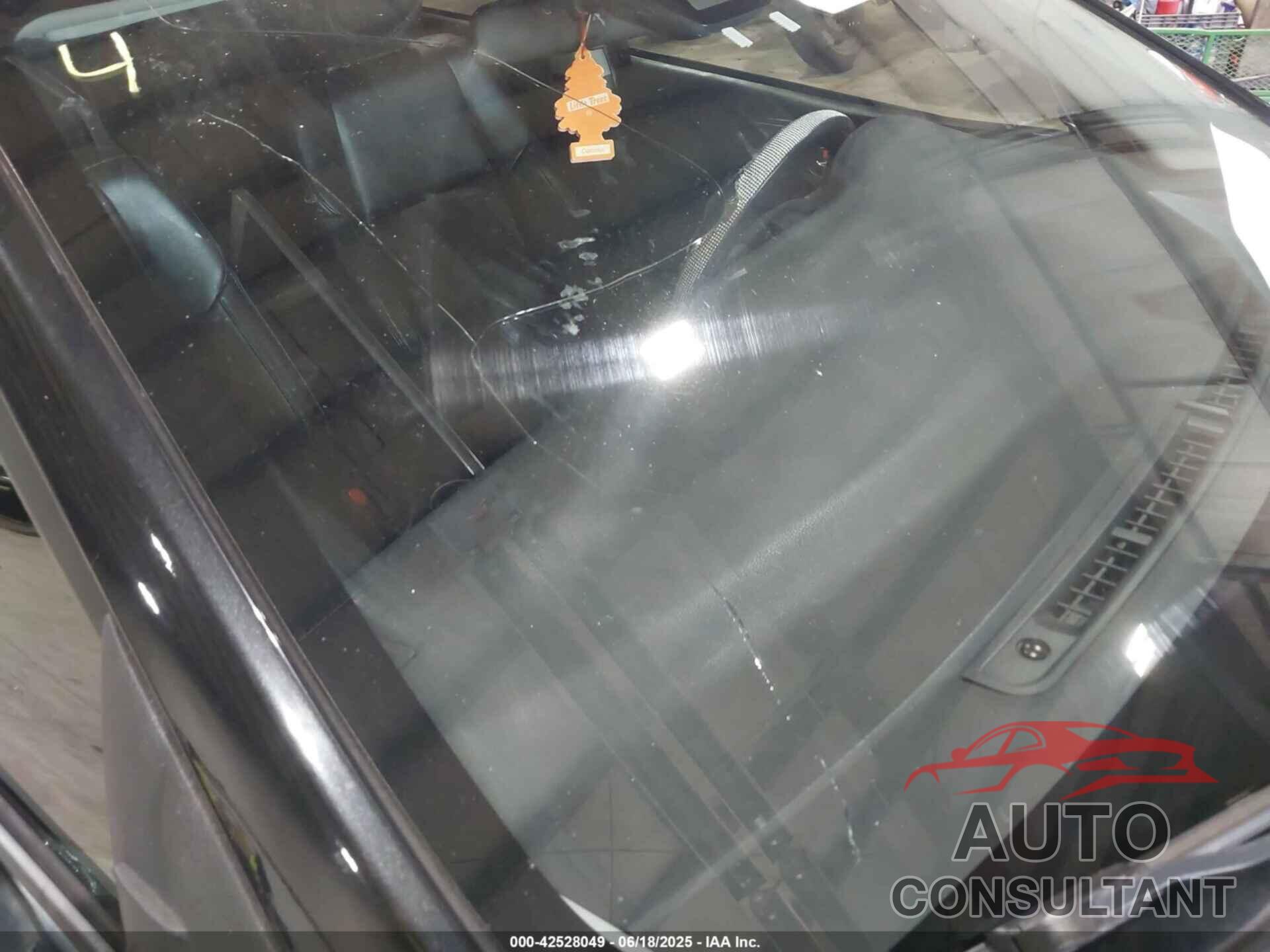 TOYOTA COROLLA 2017 - 2T1BURHE3HC782085