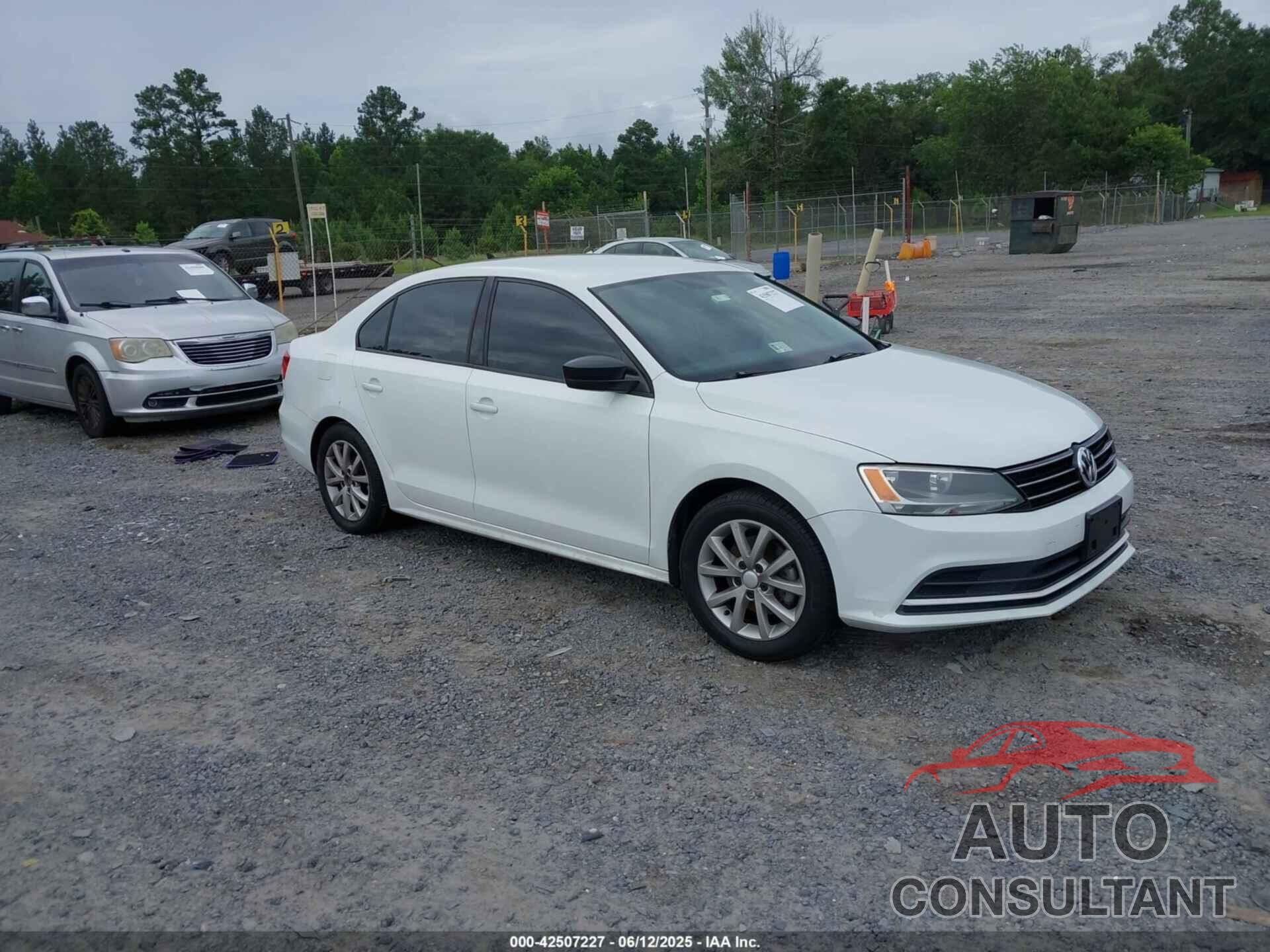 VOLKSWAGEN JETTA 2015 - 3VWD17AJ9FM294449