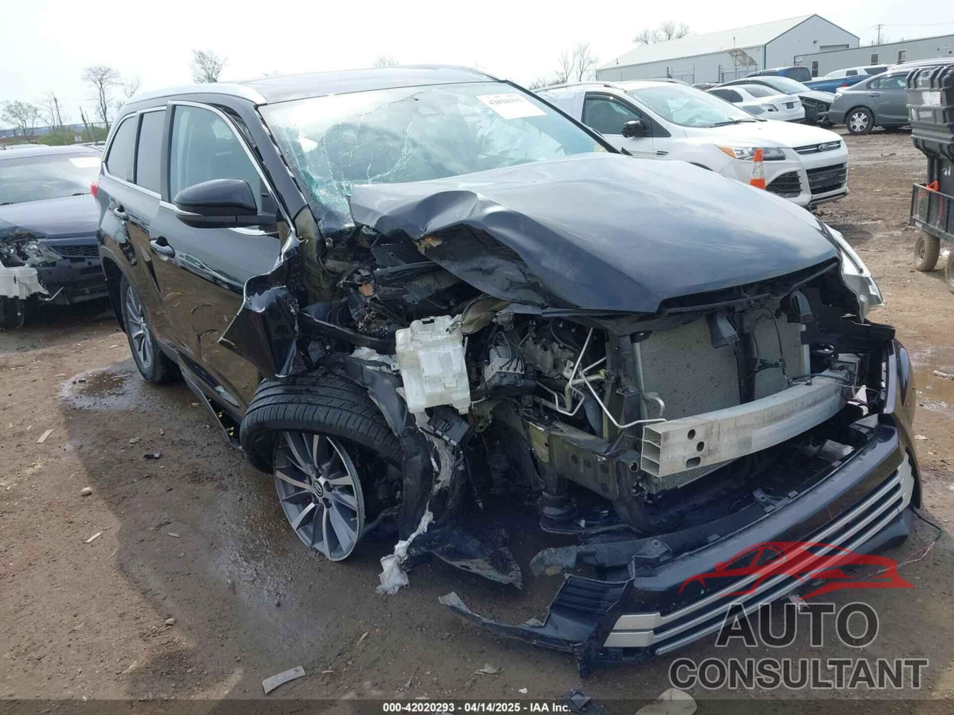 TOYOTA HIGHLANDER 2019 - 5TDJZRFH6KS716980