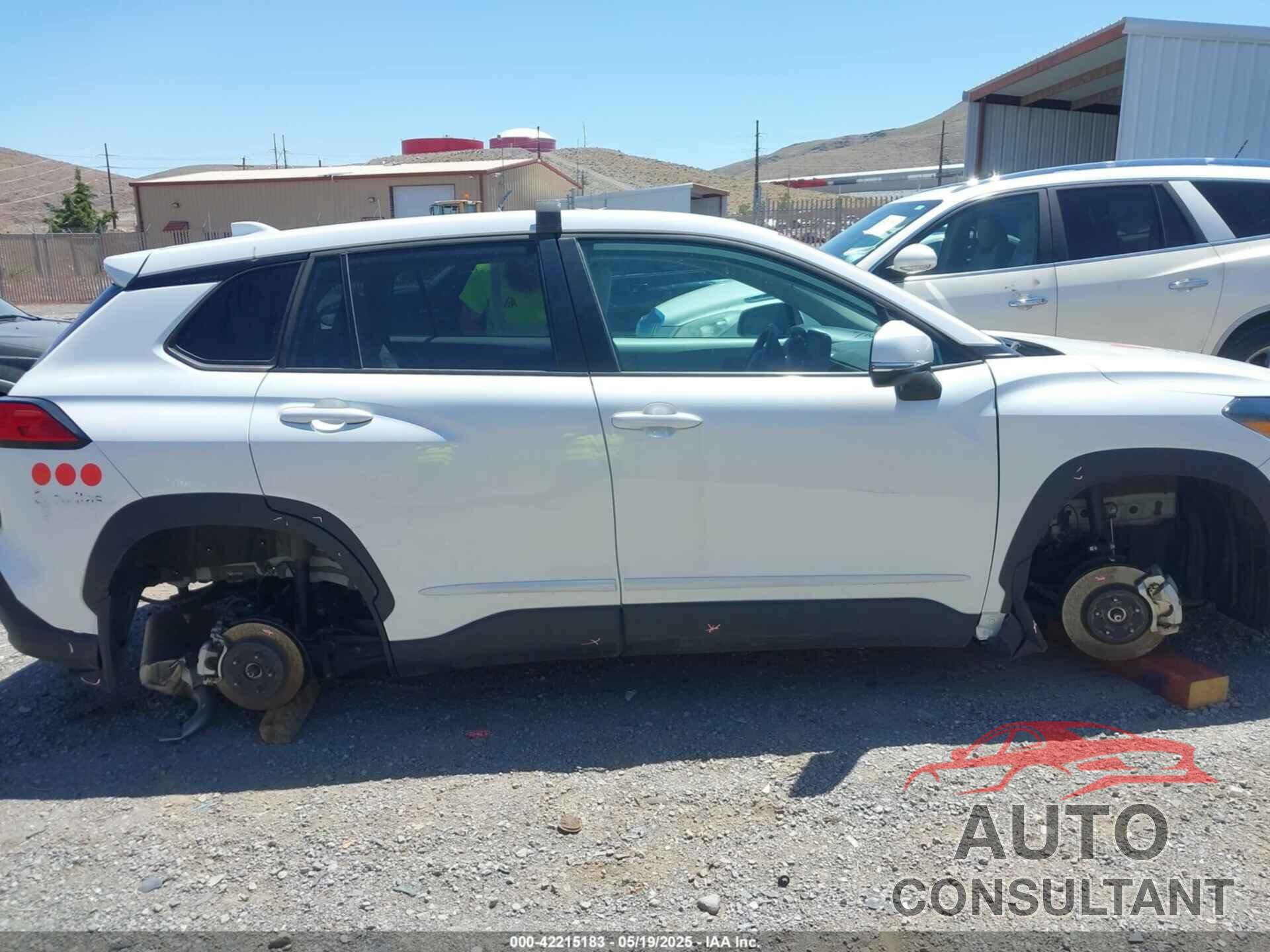 TOYOTA COROLLA CROSS 2022 - 7MUCAABG5NV036643