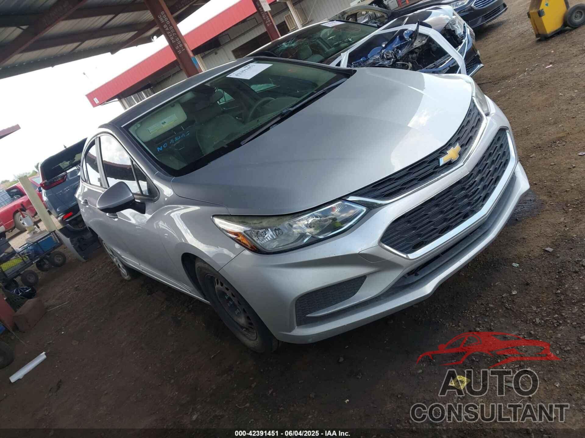 CHEVROLET CRUZE 2018 - 1G1BC5SM5J7239932