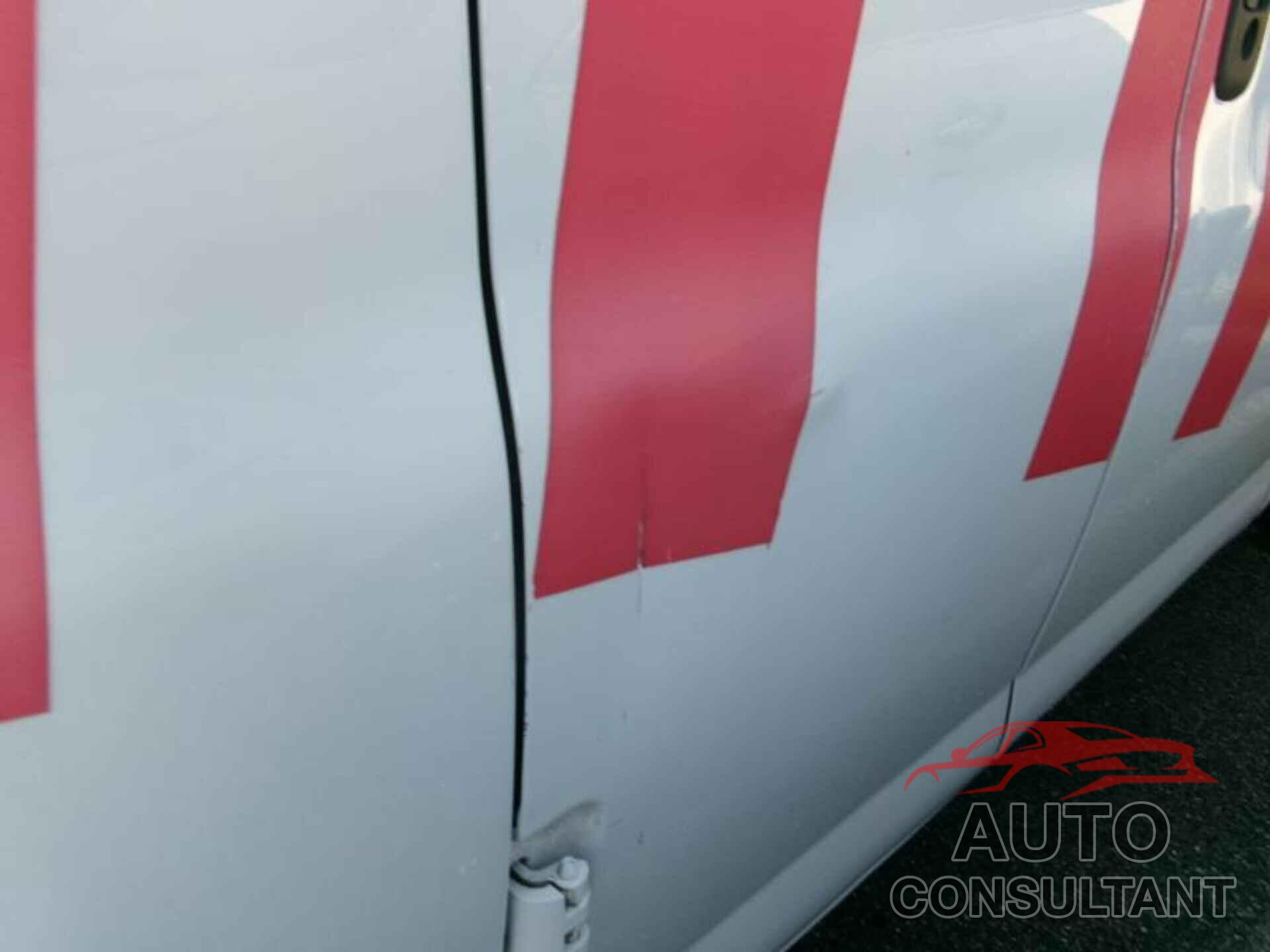 CHEVROLET EXPRESS 2500 2015 - 1GCWGFCF7F1151462