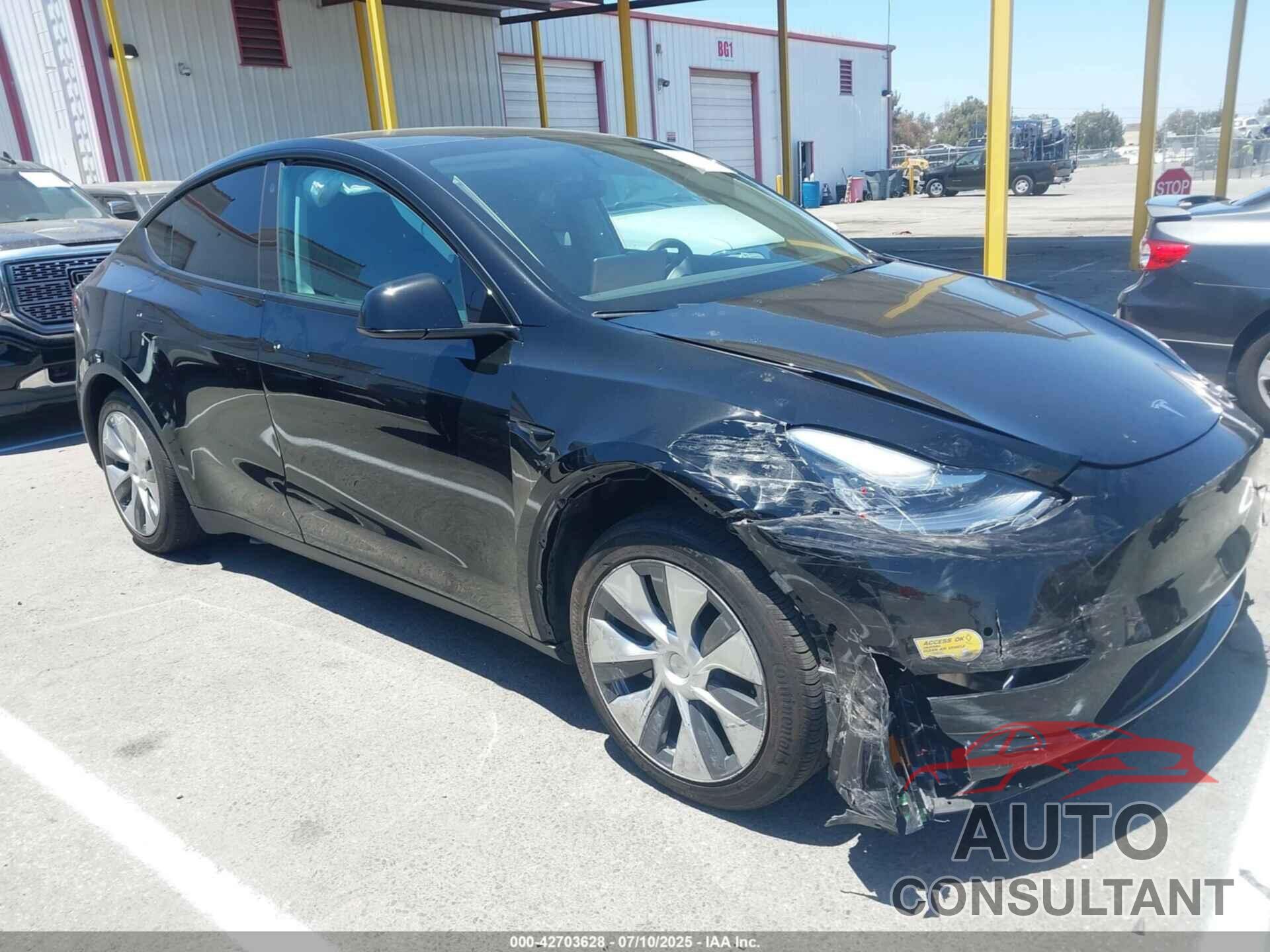 TESLA MODEL Y 2022 - 7SAYGDEE3NF404996