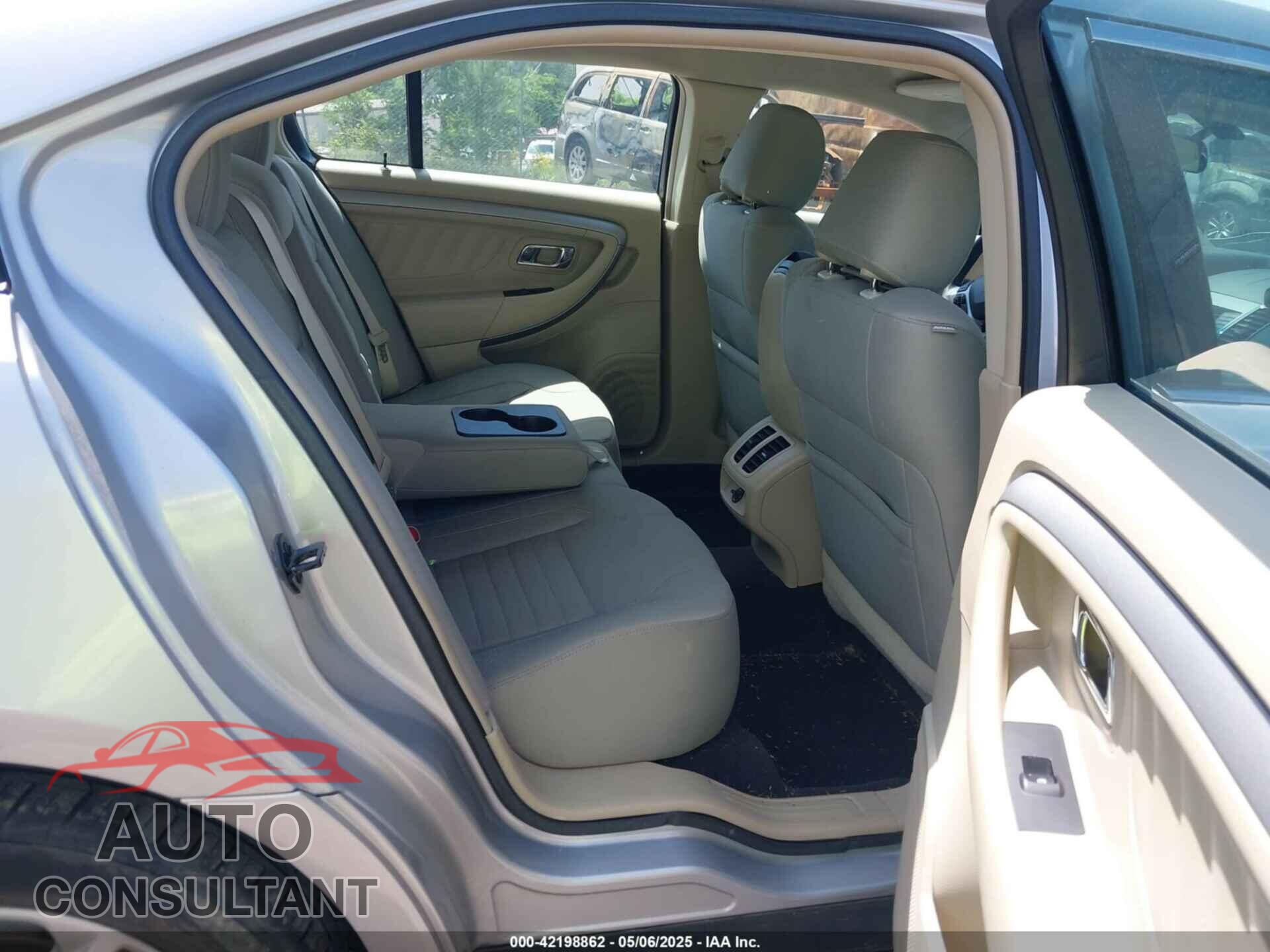 FORD TAURUS 2017 - 1FAHP2D85HG113672