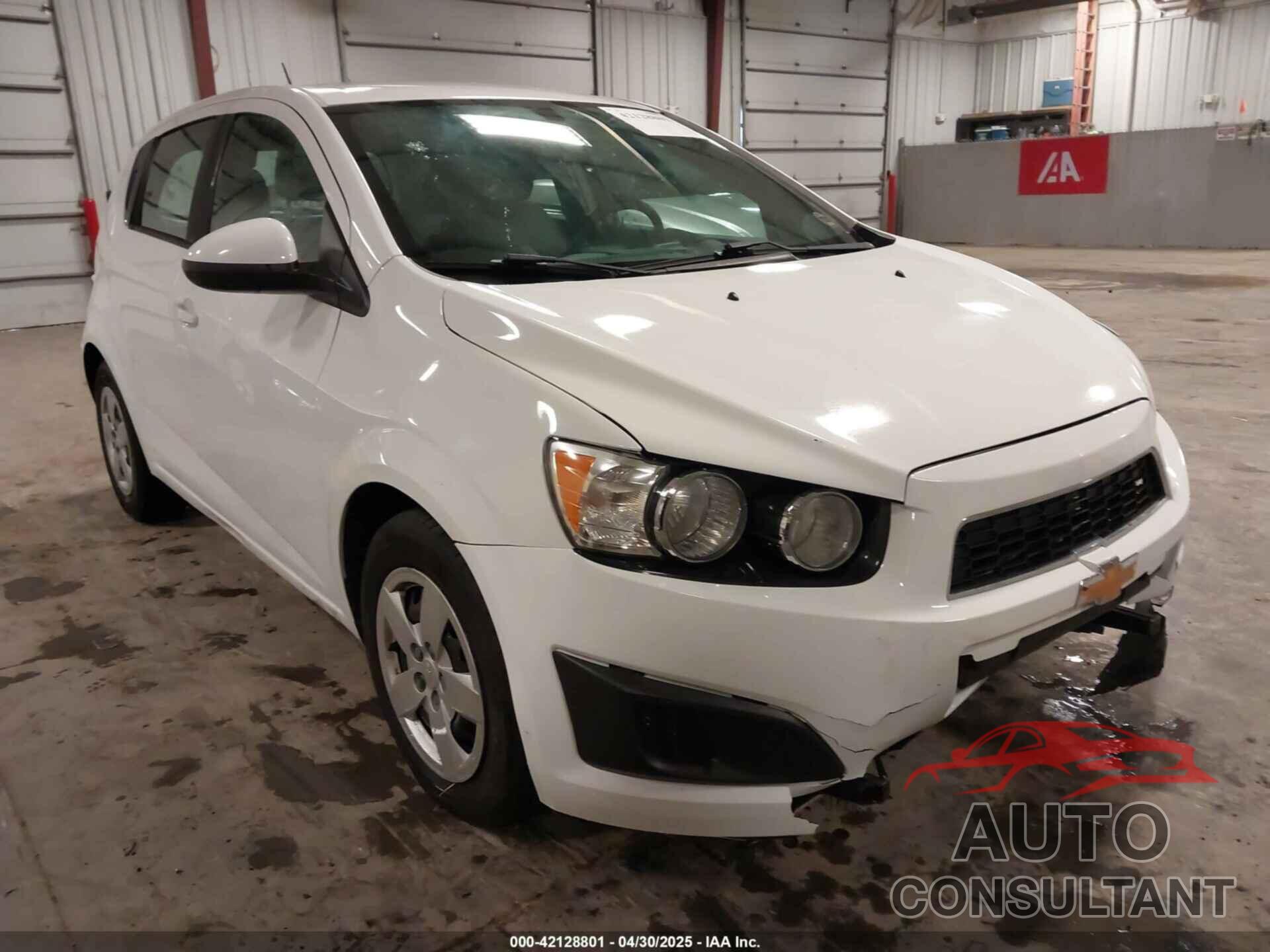 CHEVROLET SONIC 2016 - 1G1JA6SH2G4174462