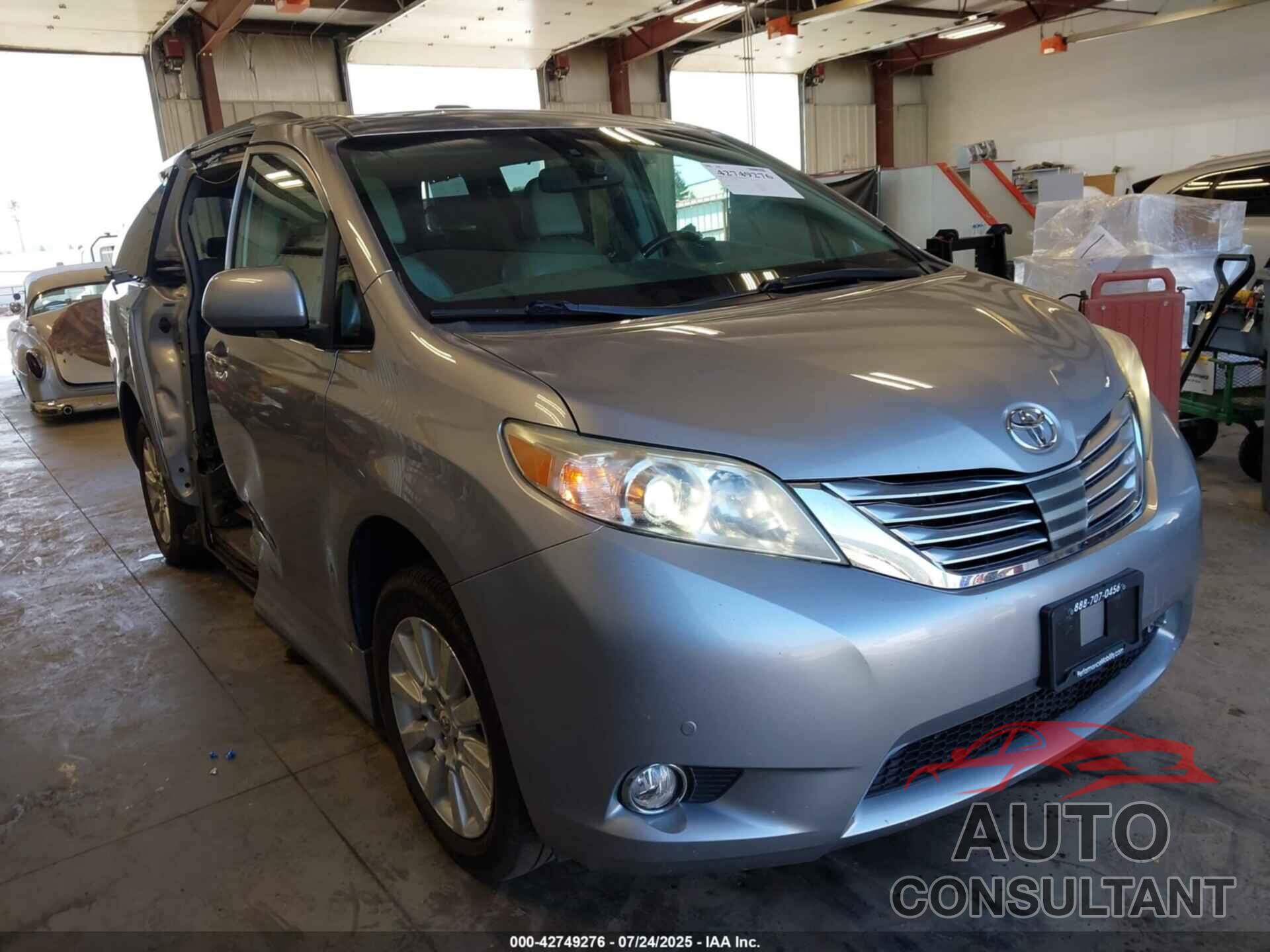 TOYOTA SIENNA 2011 - 5TDYK3DC0BS030781