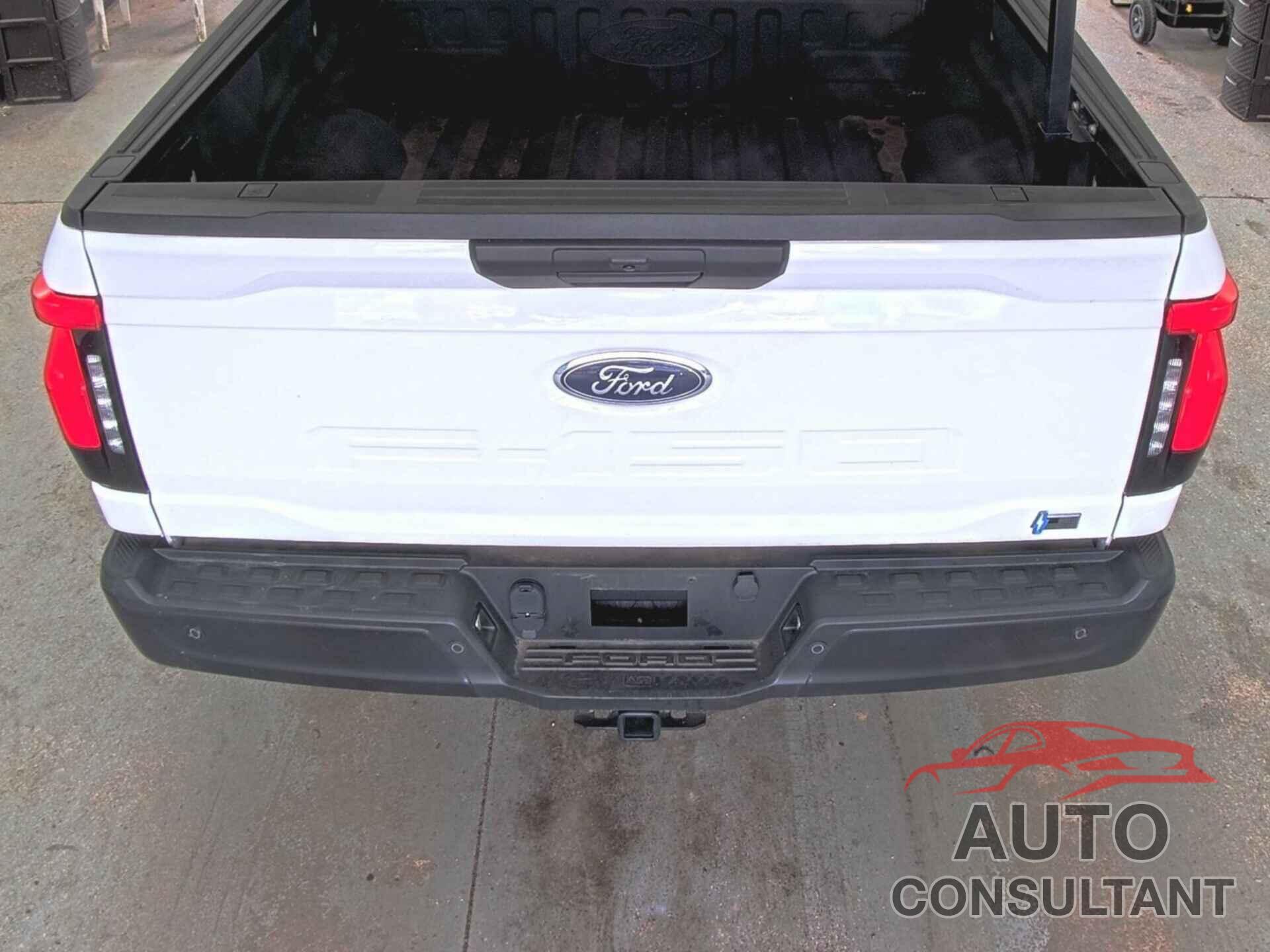 FORD F-150 LIGHTNING 2022 - 1FTVW1EL5NWG11725