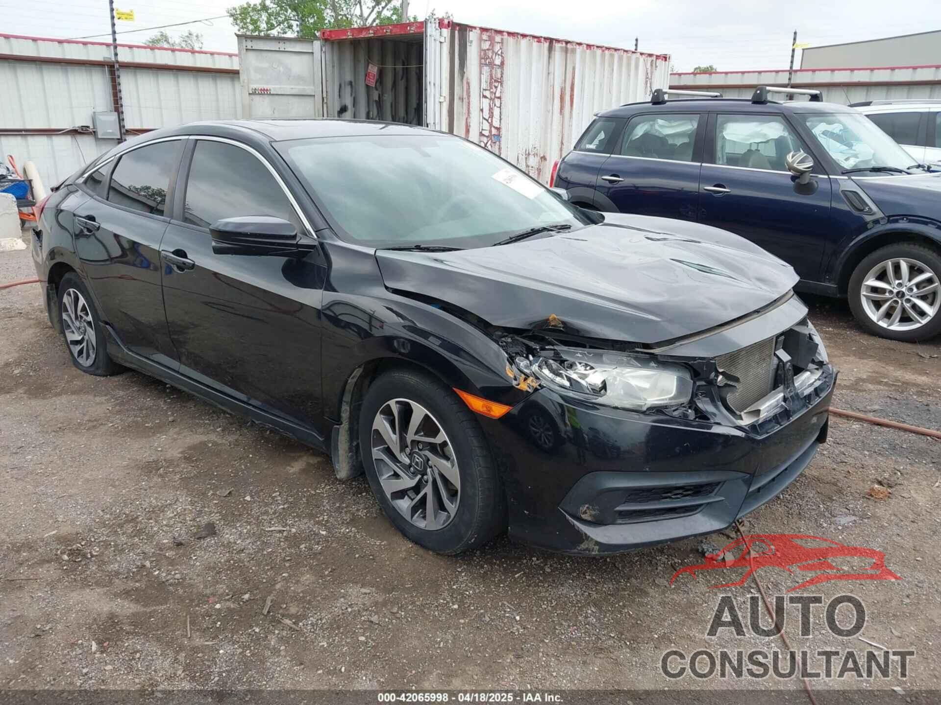 HONDA CIVIC 2018 - 19XFC2F72JE021815