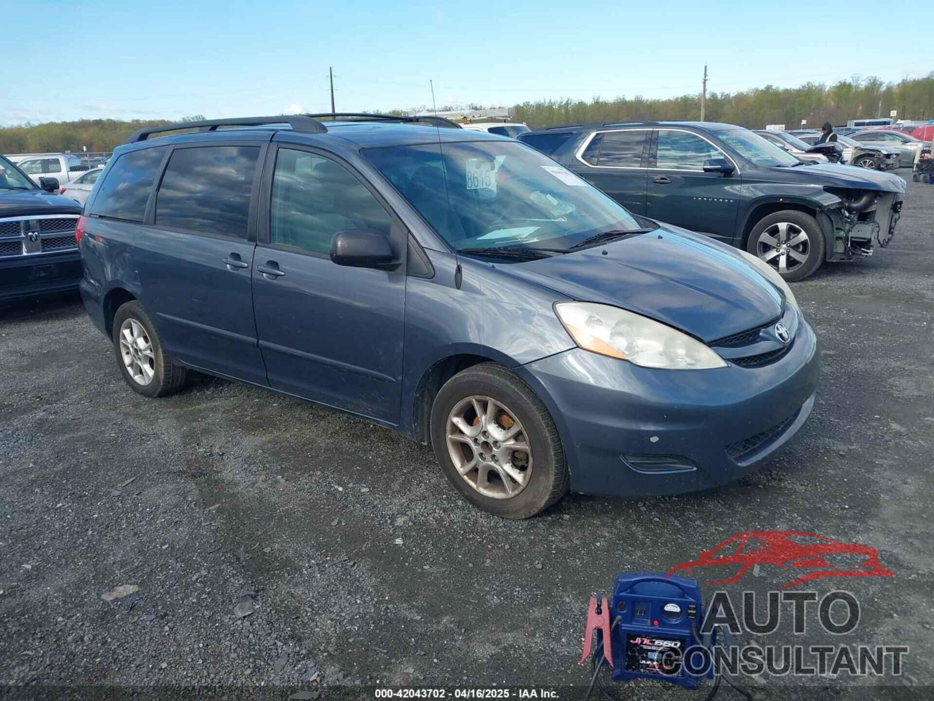 TOYOTA SIENNA 2009 - 5TDBK23C29S027800
