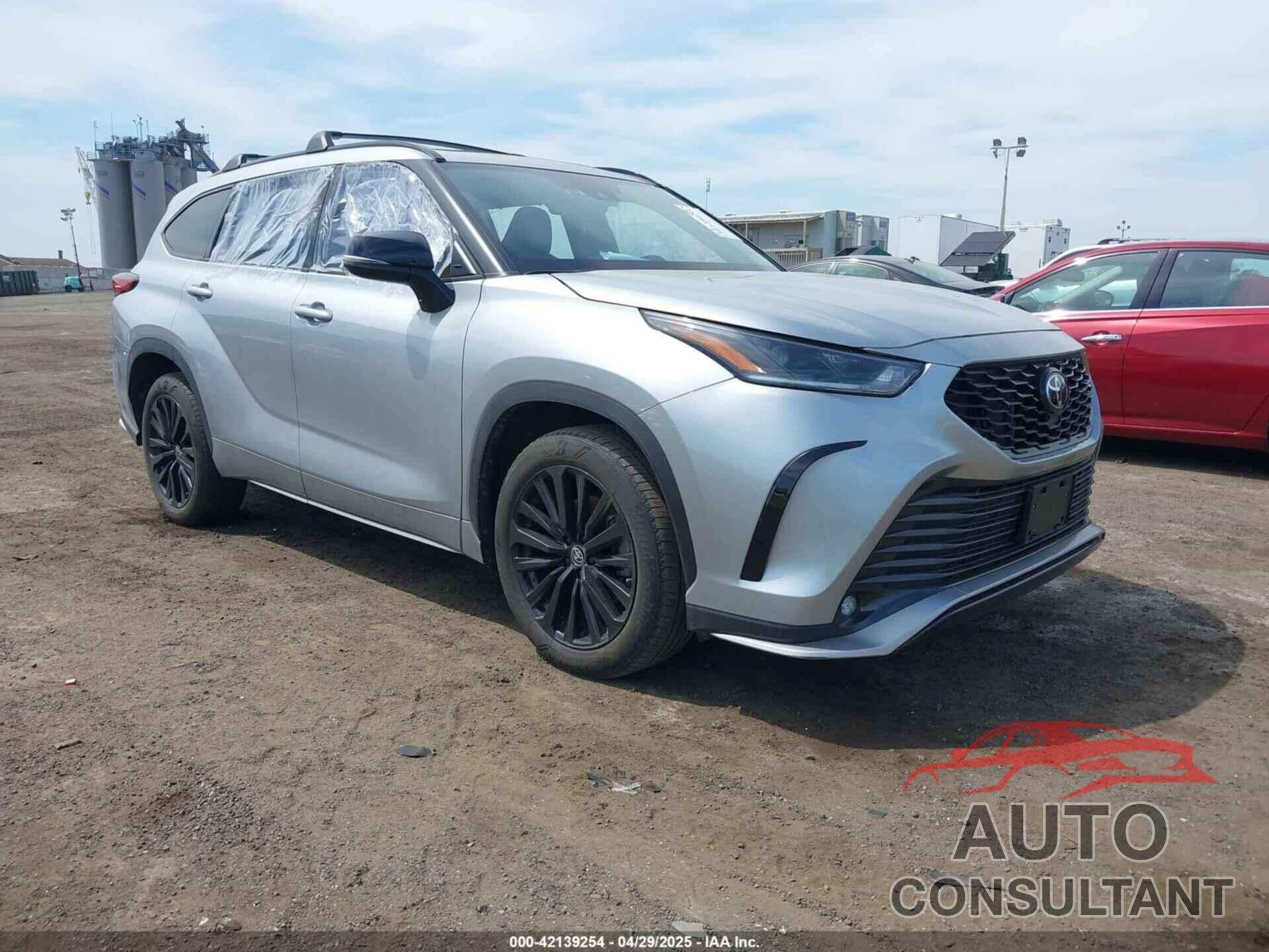 TOYOTA HIGHLANDER 2023 - 5TDKDRBH3PS001588