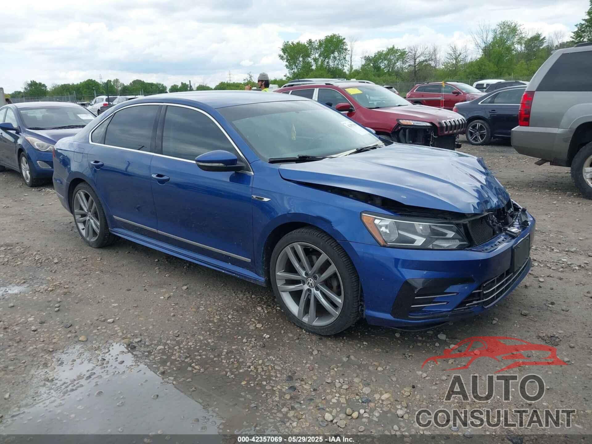VOLKSWAGEN PASSAT 2017 - 1VWDT7A37HC031019