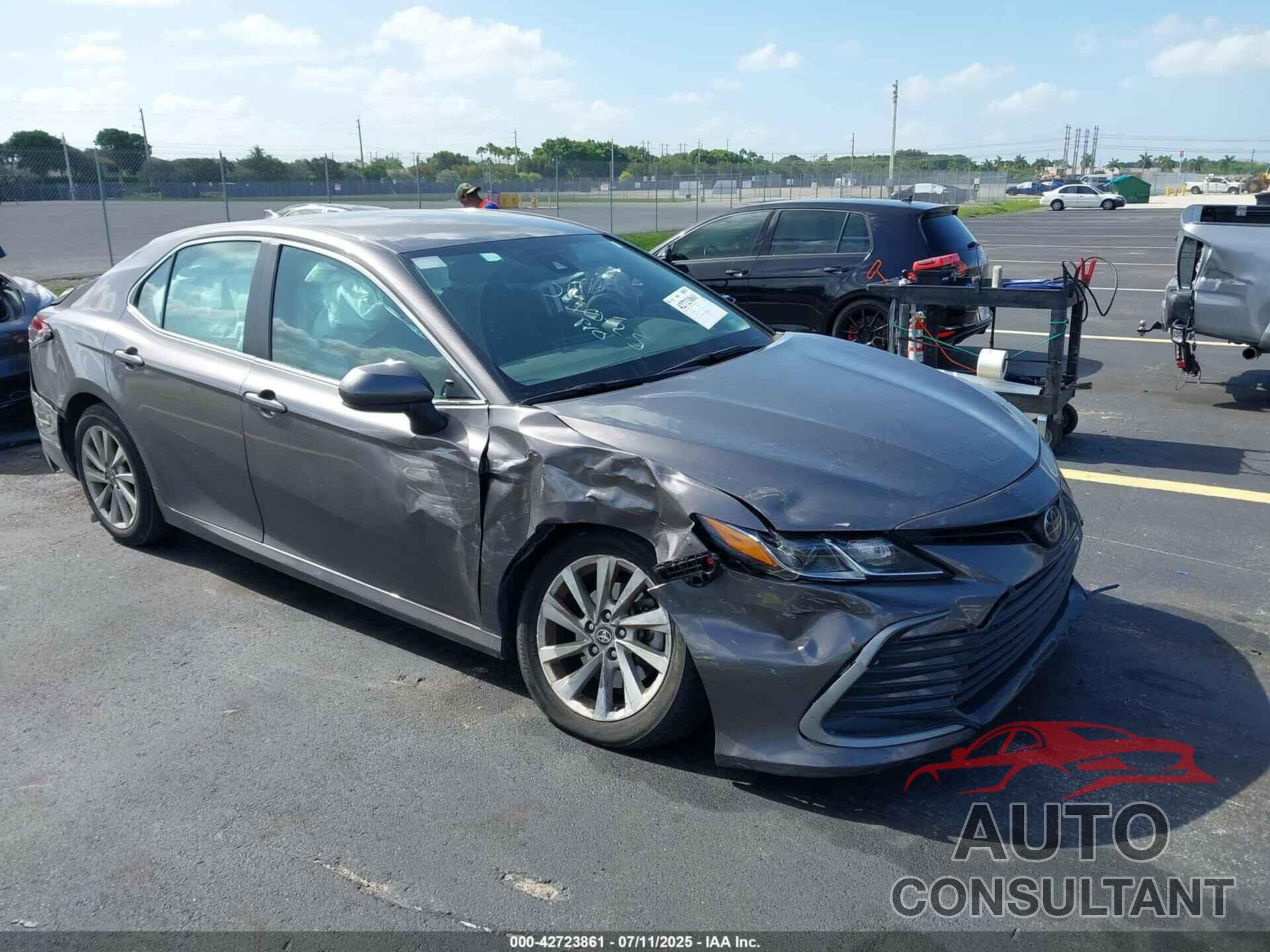 TOYOTA CAMRY 2023 - 4T1C11AKXPU112853