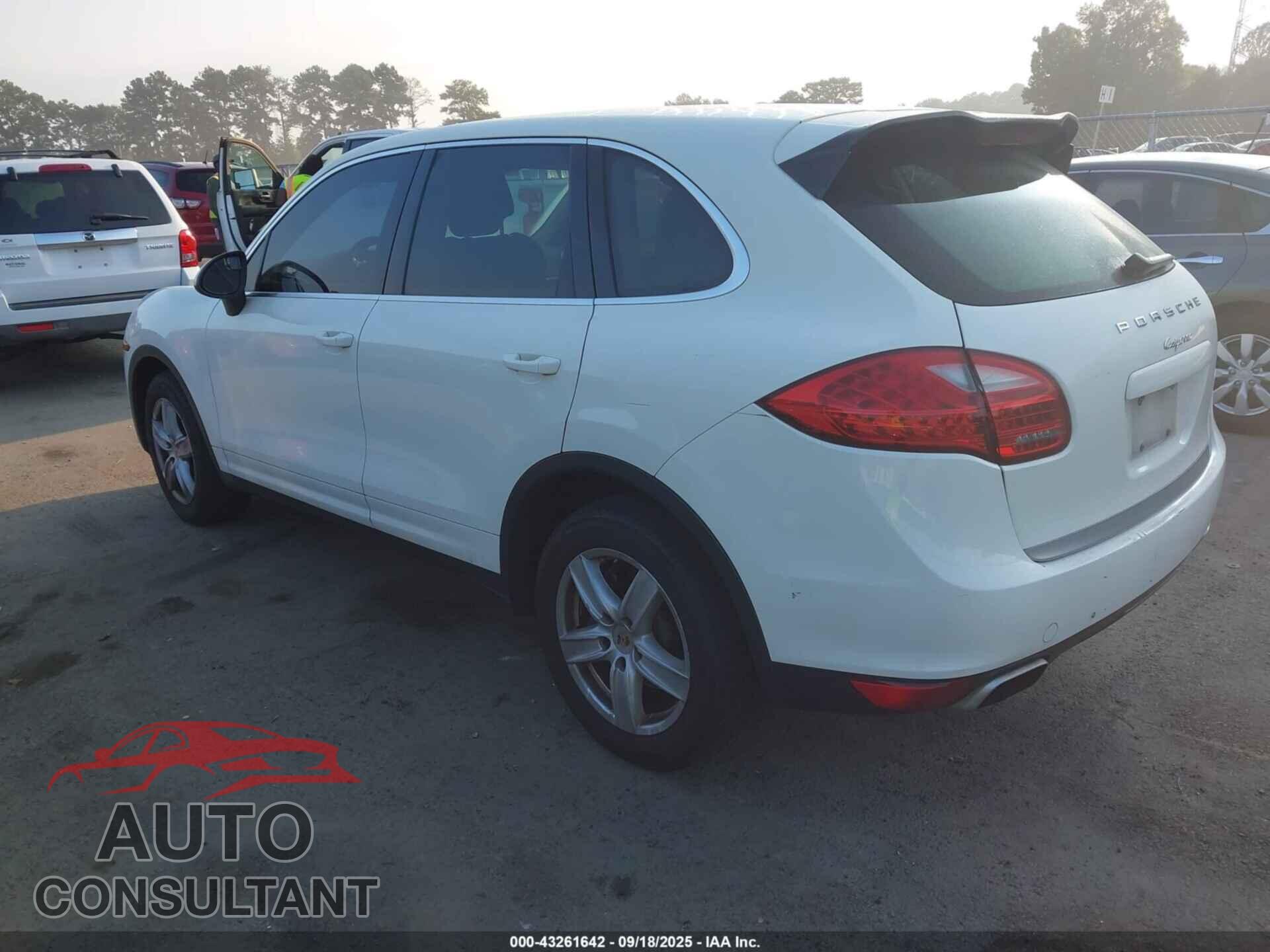 PORSCHE CAYENNE 2012 - WP1AA2A29CLA02859