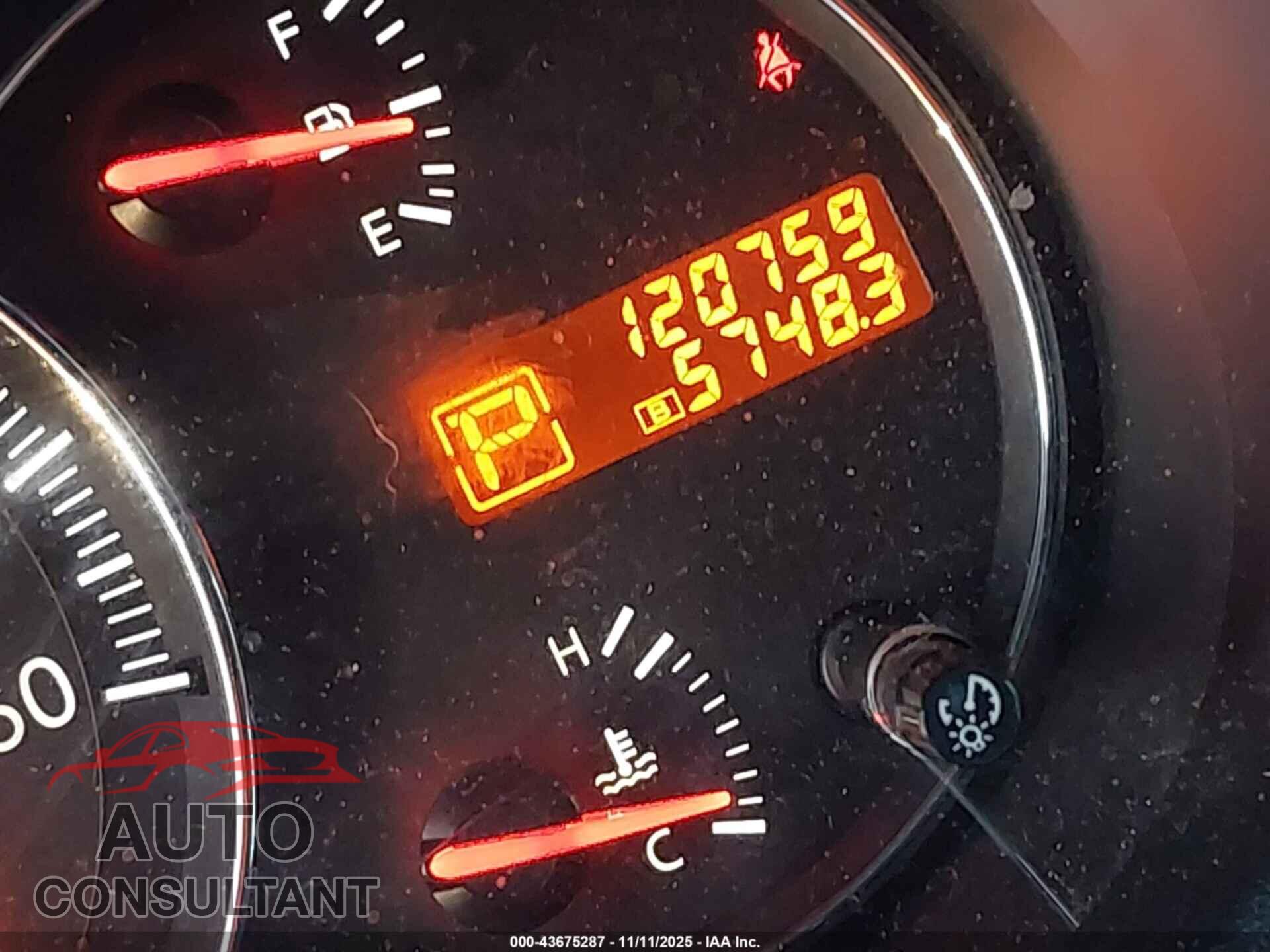 NISSAN MAXIMA 2011 - 1N4AA5AP3BC806352