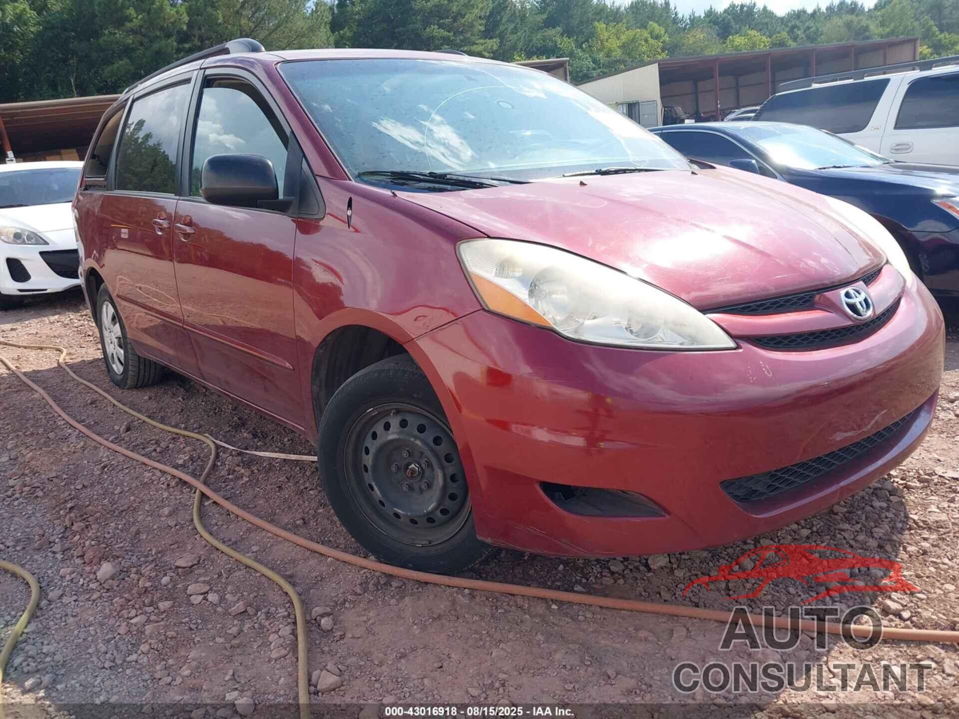 TOYOTA SIENNA 2010 - 5TDKK4CC8AS310220