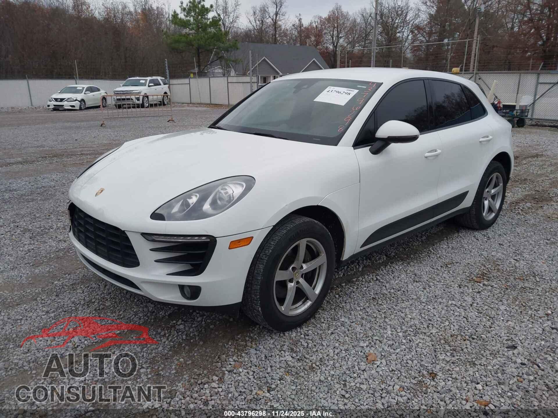 PORSCHE MACAN 2017 - WP1AA2A55HLB04063