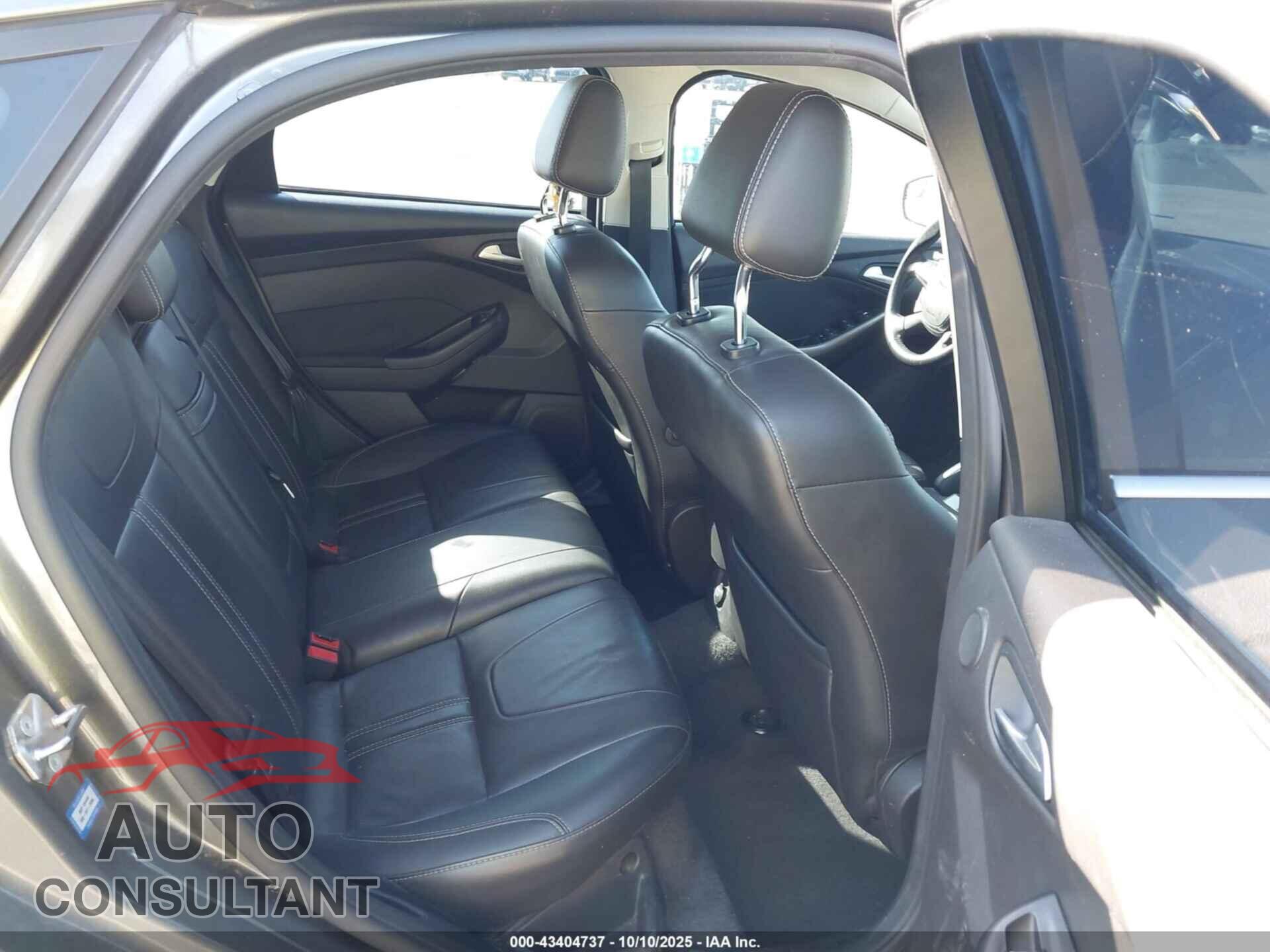 FORD FOCUS 2012 - 1FAHP3M2XCL320558