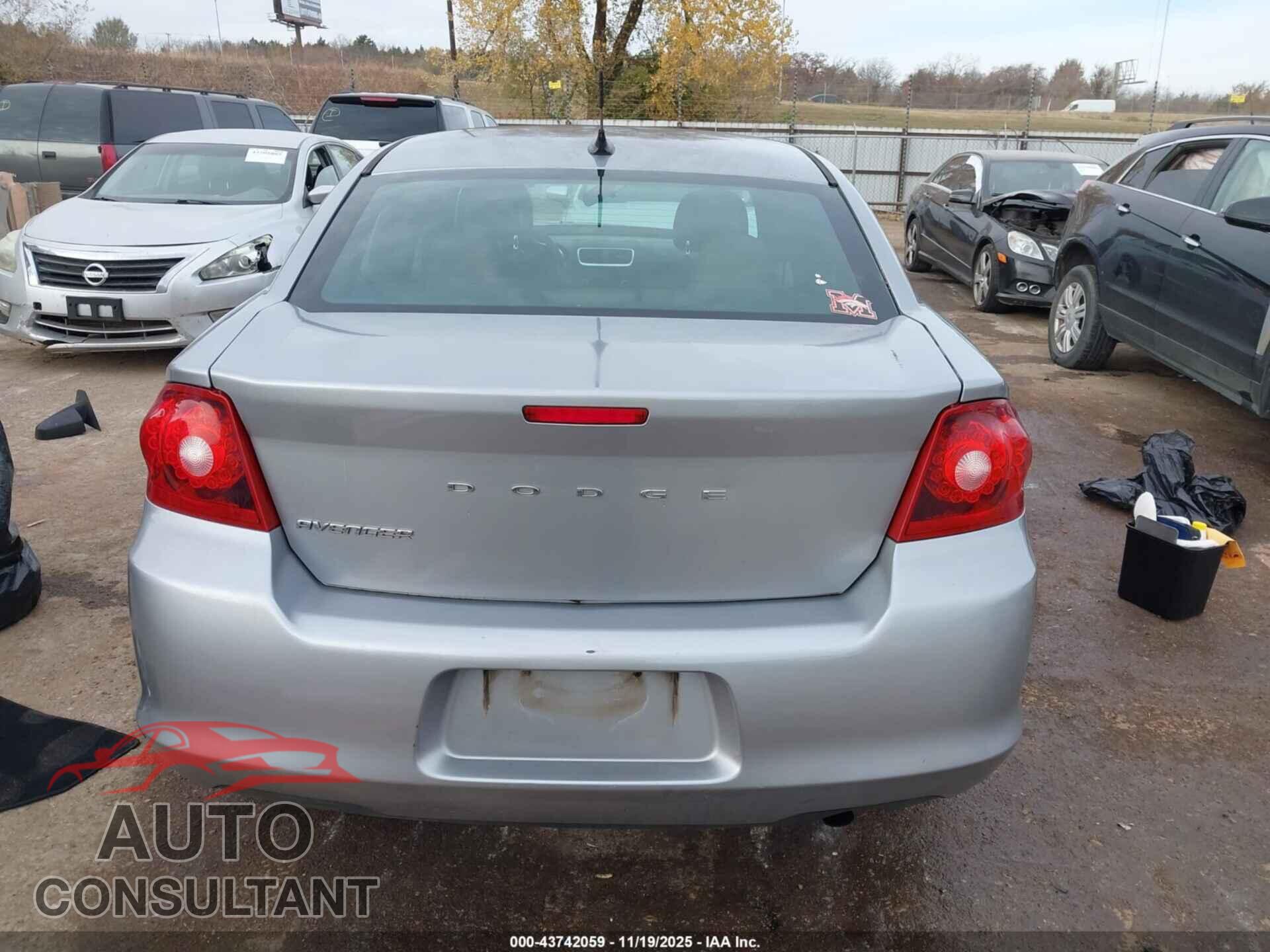 DODGE AVENGER 2013 - 1C3CDZAB1DN680686