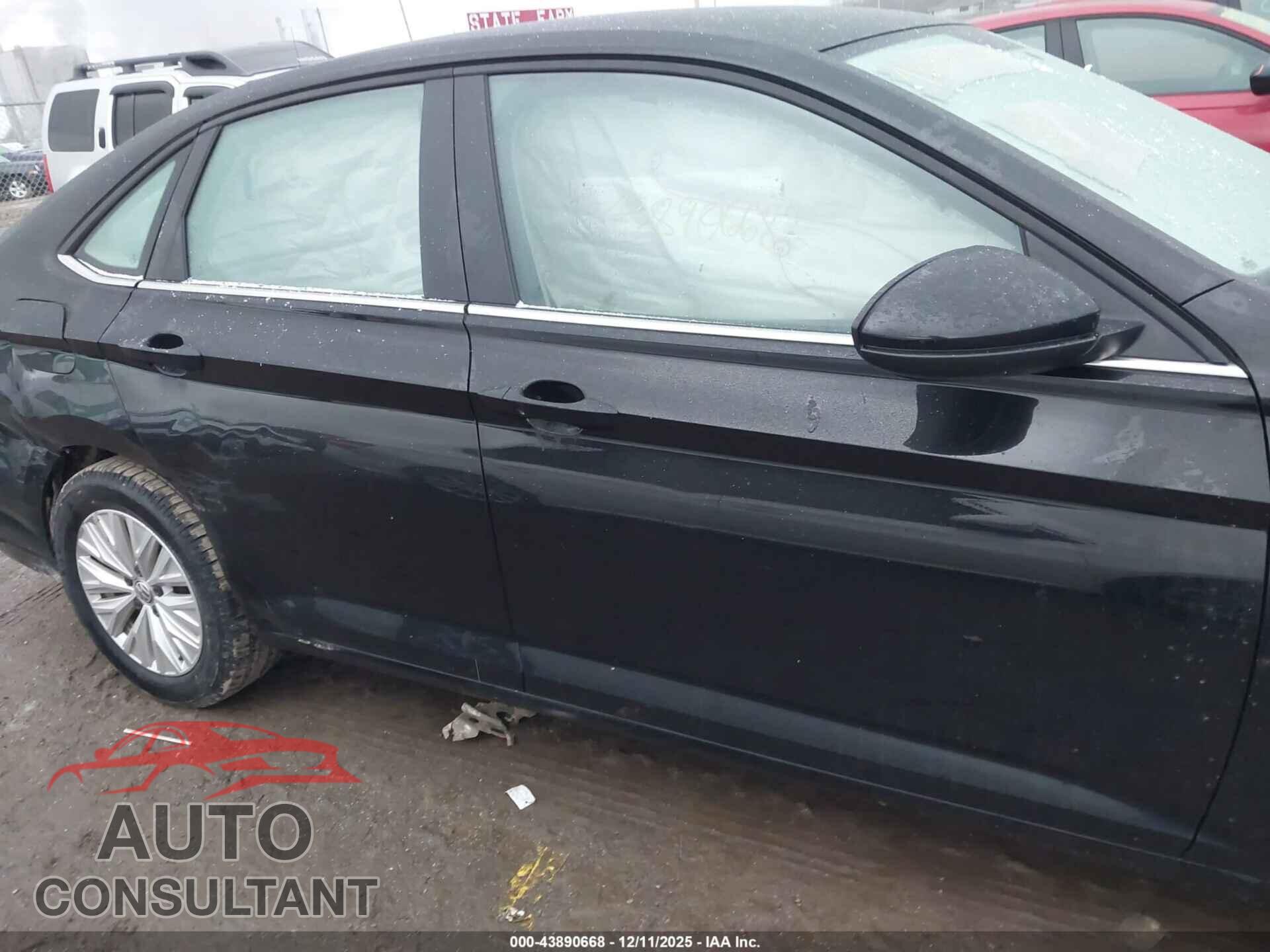 VOLKSWAGEN JETTA 2019 - 3VWC57BU2KM271663