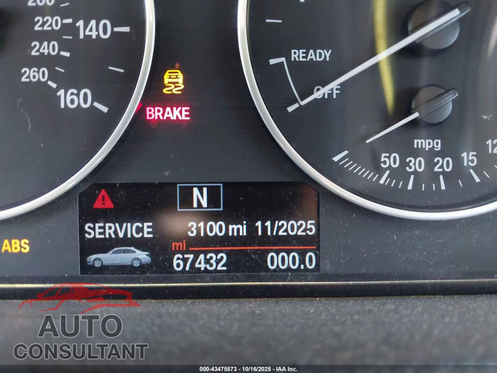BMW 320I 2016 - WBA8E1G55GNU11318