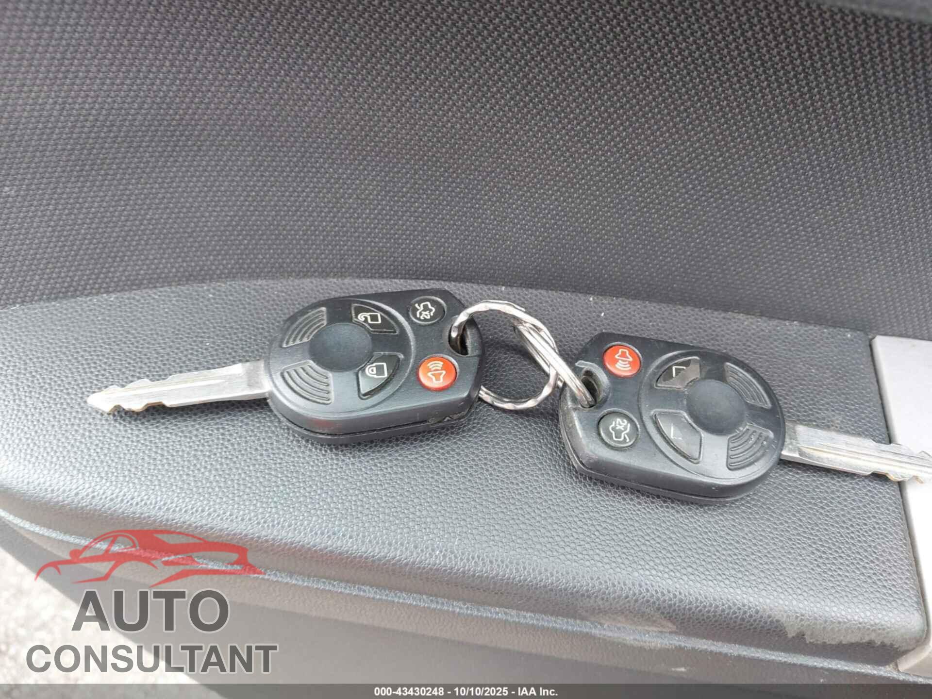 FORD ESCAPE 2012 - 1FMCU9D74CKC52805