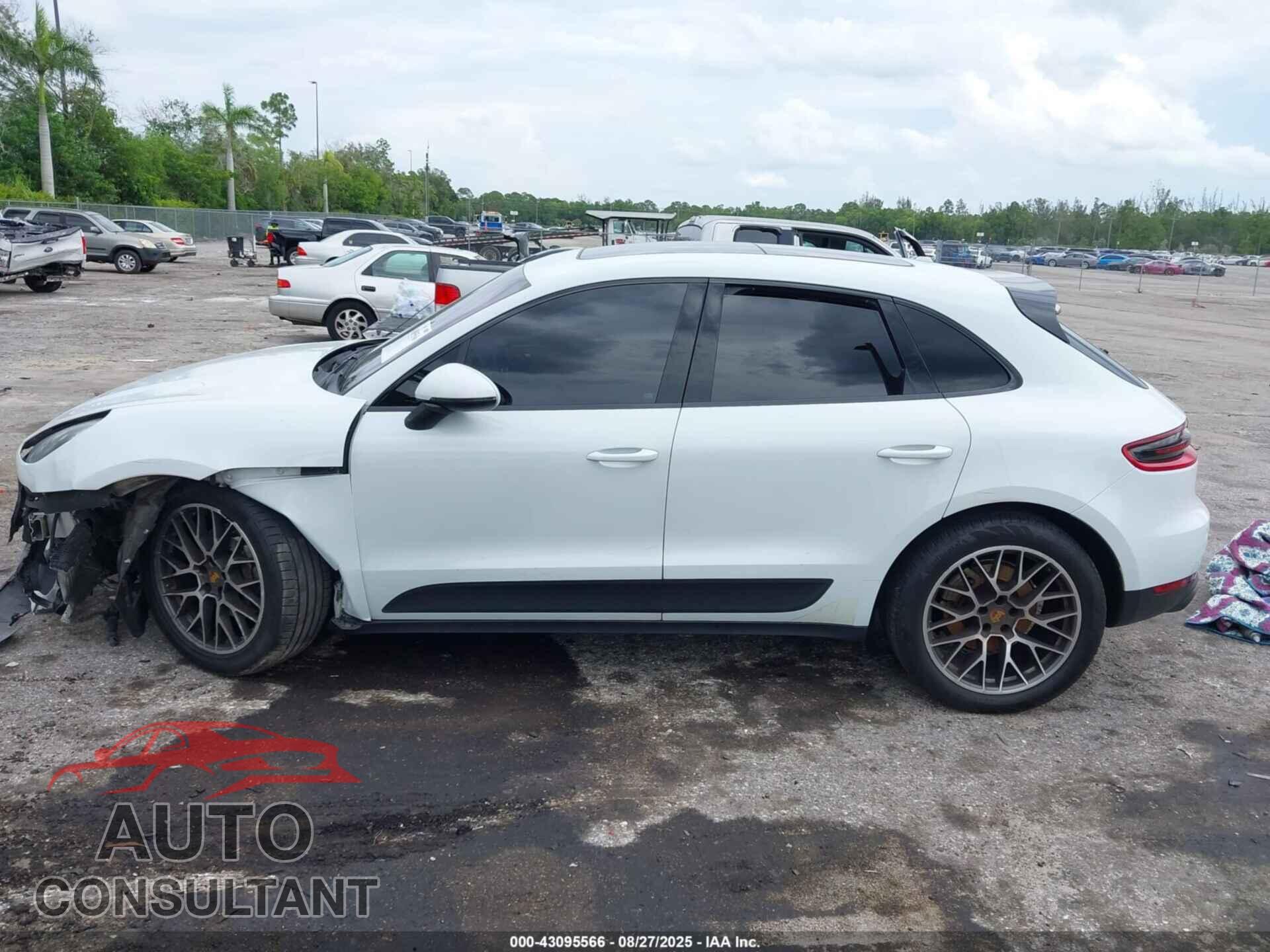 PORSCHE MACAN 2016 - WP1AB2A51GLB46127