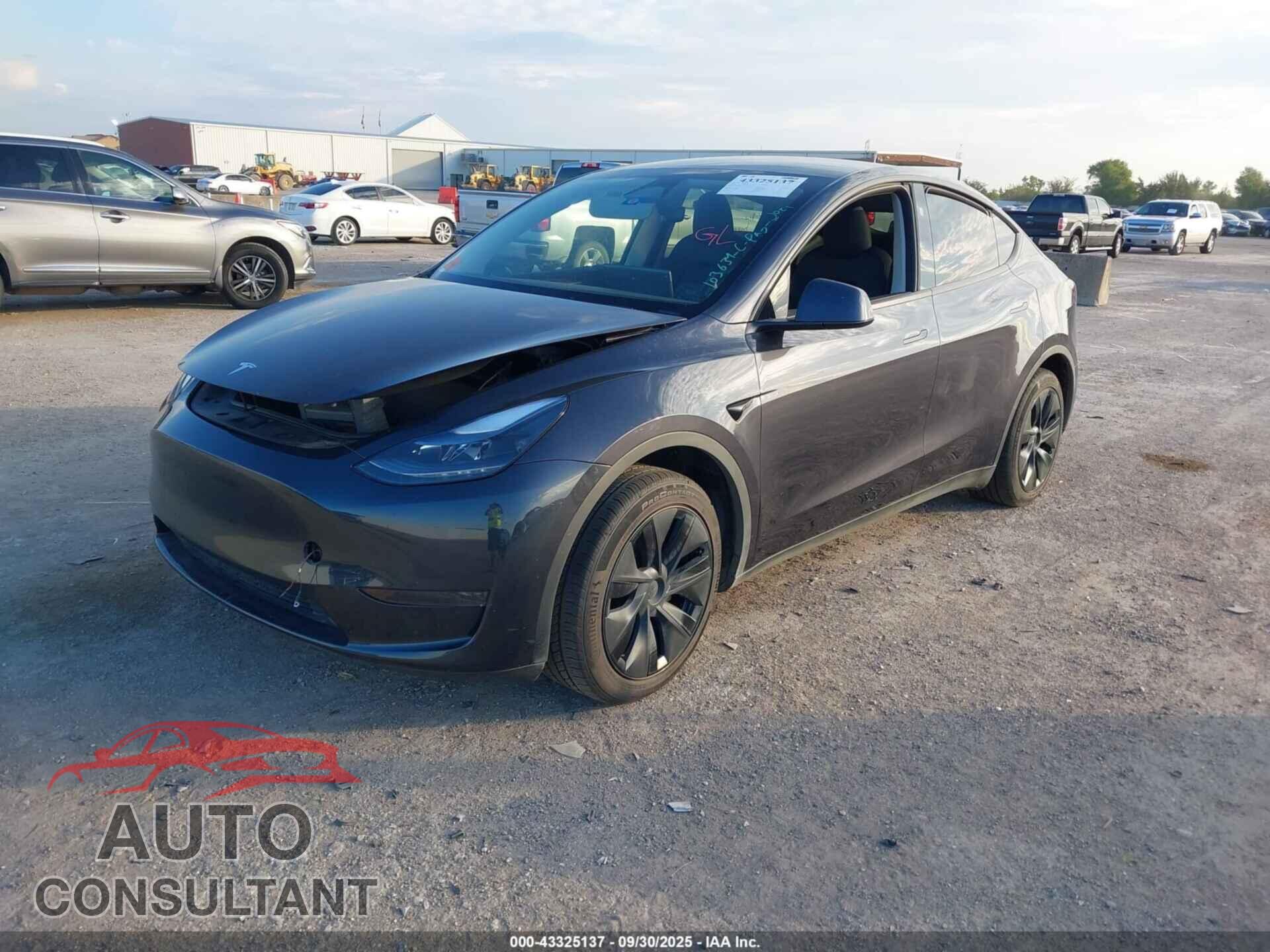 TESLA MODEL Y 2024 - 7SAYGDED2RF103634