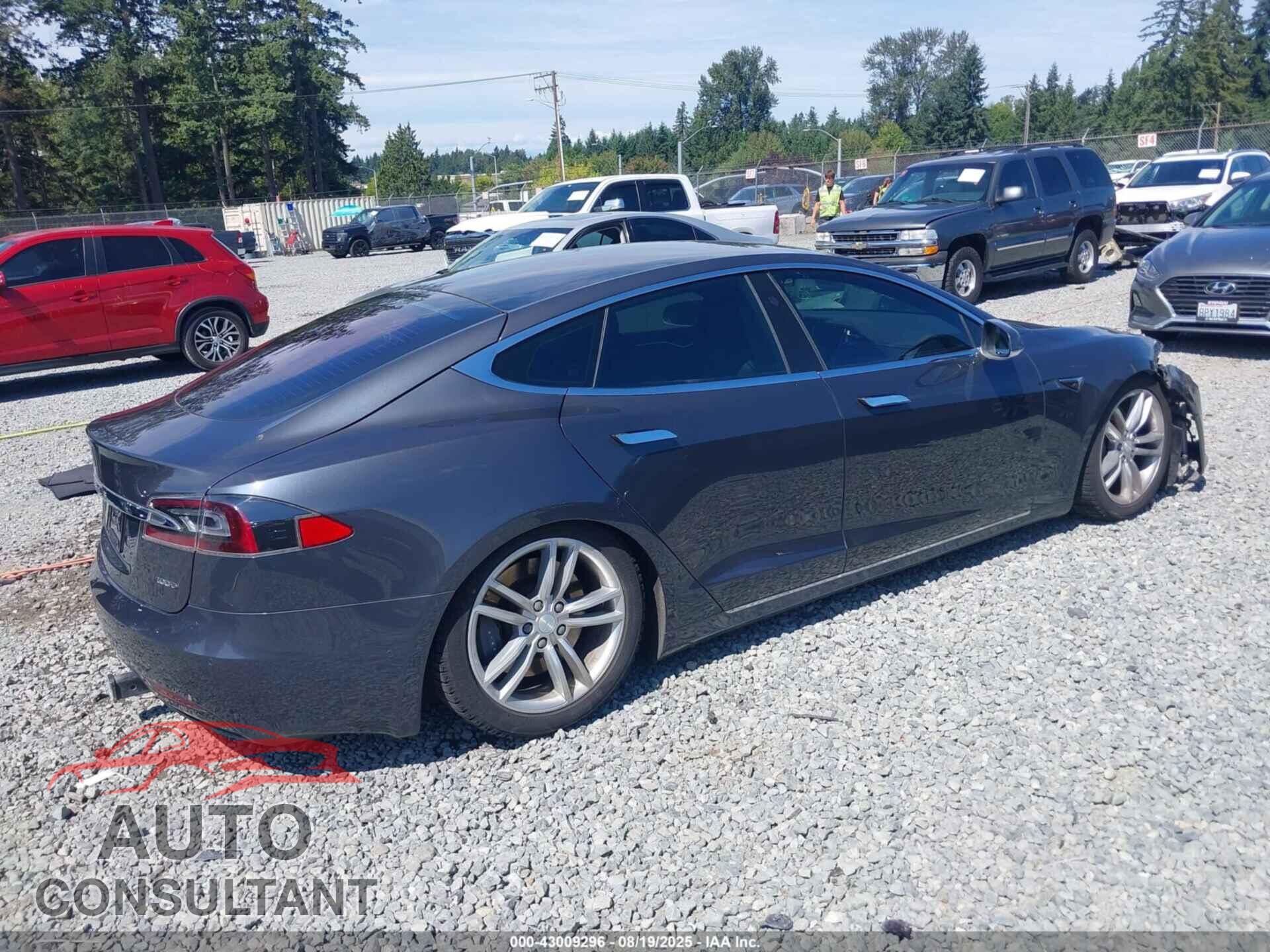TESLA MODEL S 2017 - 5YJSA1E2XHF198900