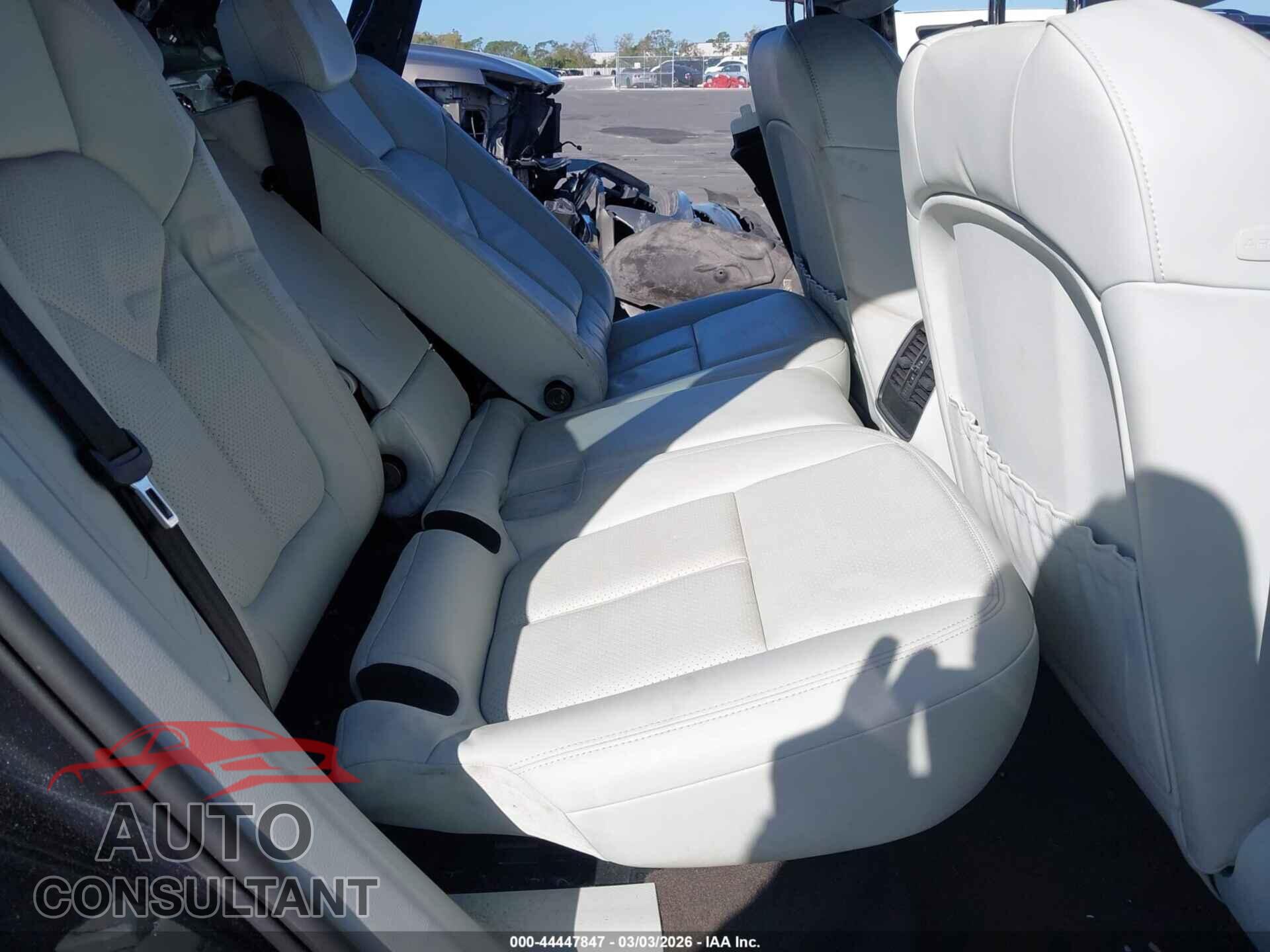 PORSCHE MACAN 2021 - WP1AA2A57MLB01076