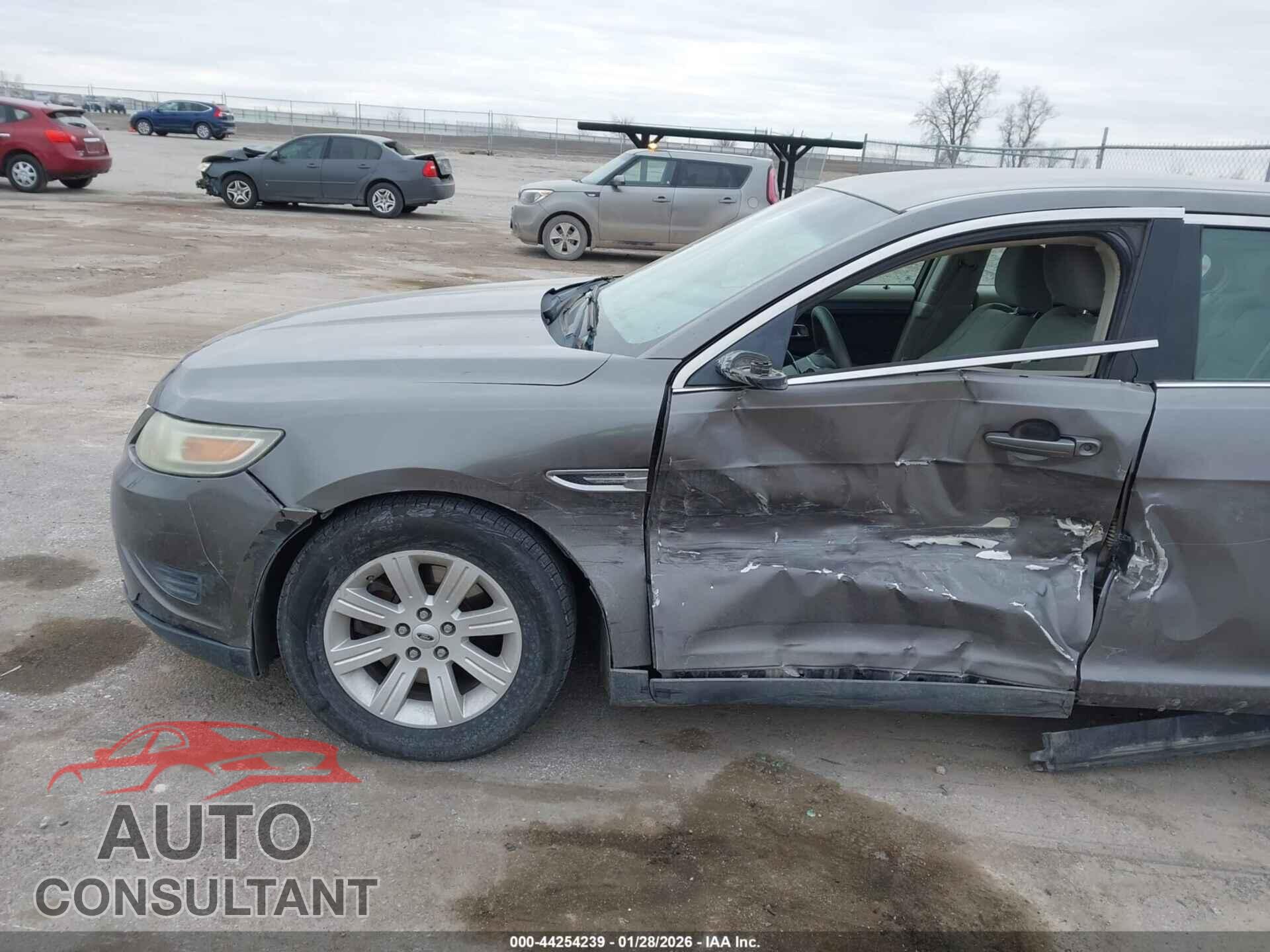 FORD TAURUS 2011 - 1FAHP2DWXBG157740