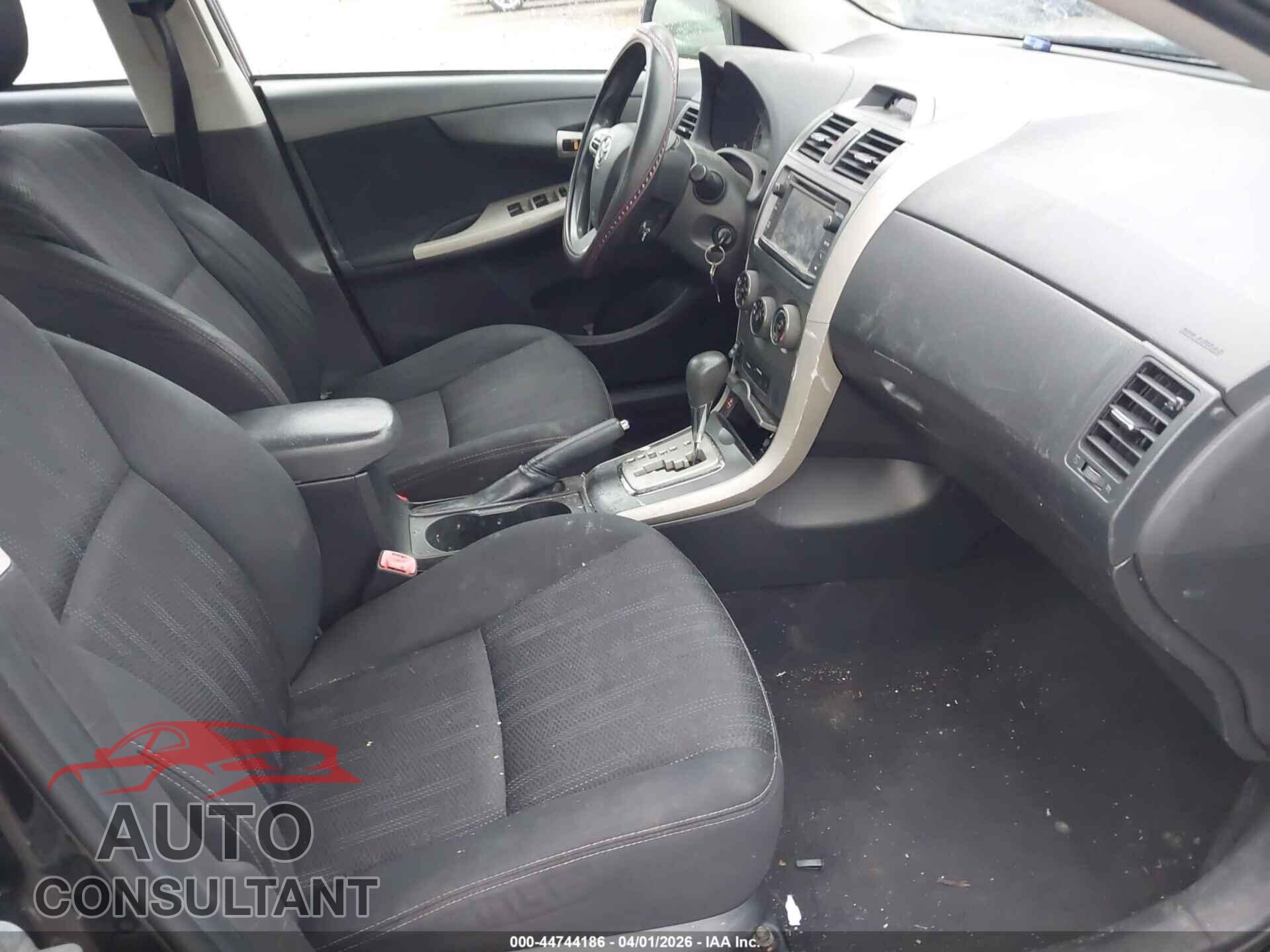 TOYOTA COROLLA 2013 - 2T1BU4EE0DC051177