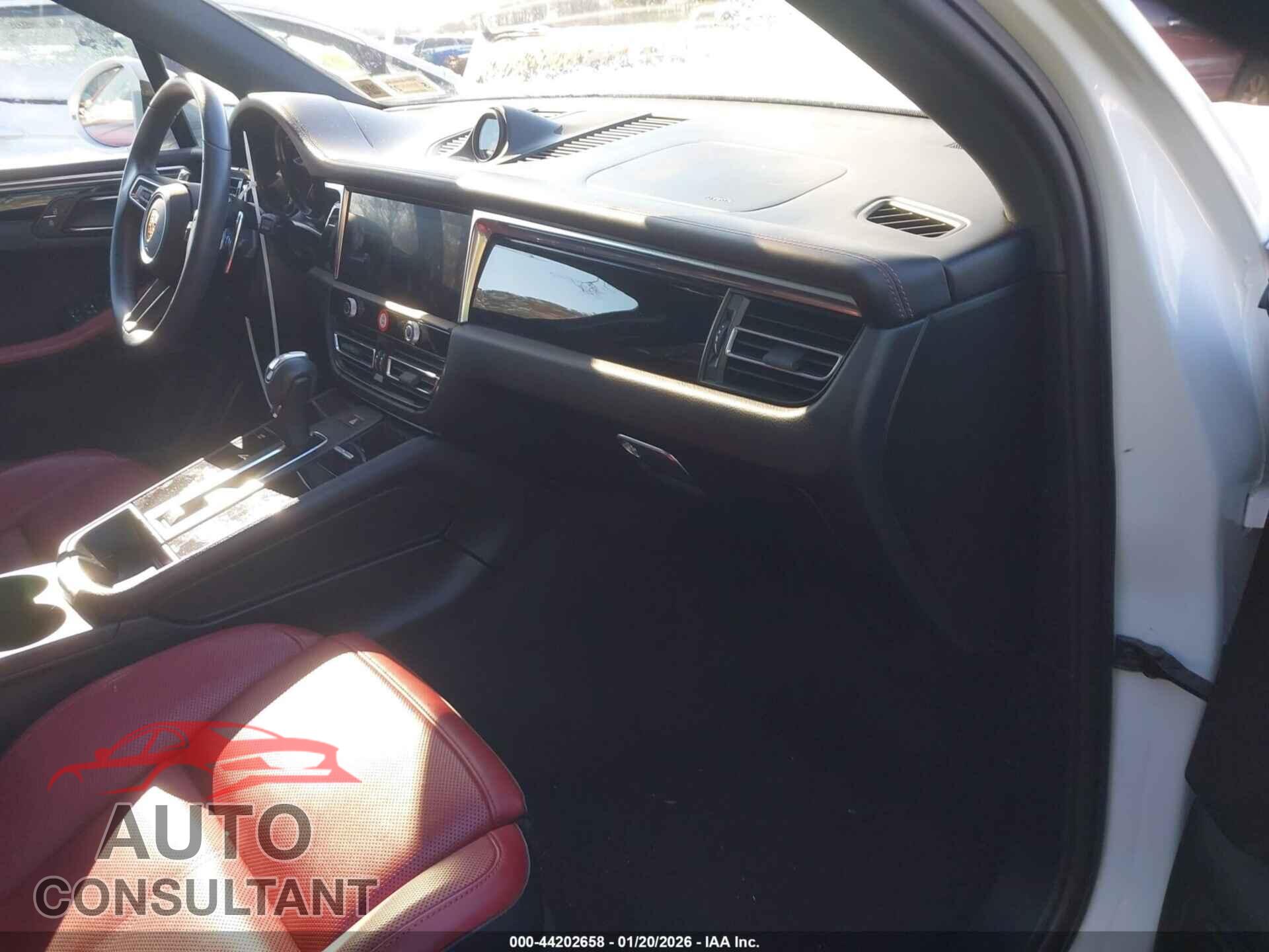 PORSCHE MACAN 2025 - WP1AA2A55SLB00375