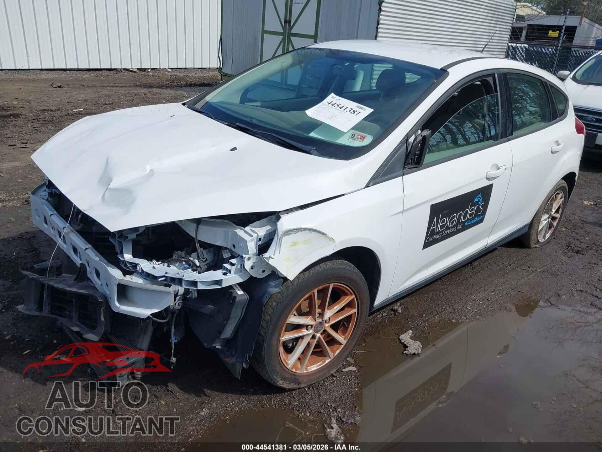 FORD FOCUS 2017 - 1FADP3K21HL202858