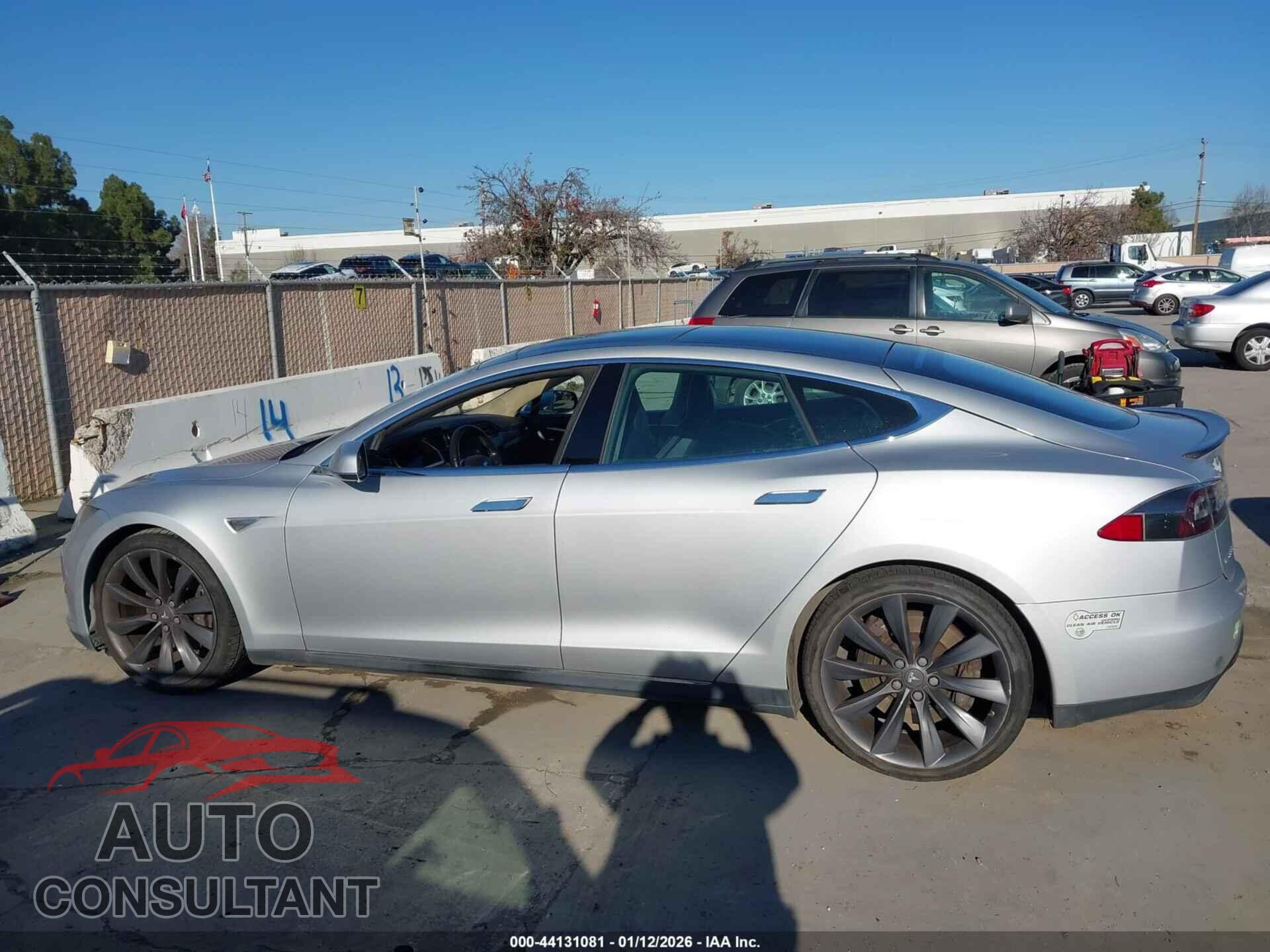 TESLA MODEL S 2012 - 5YJSA1DP2CFP02801