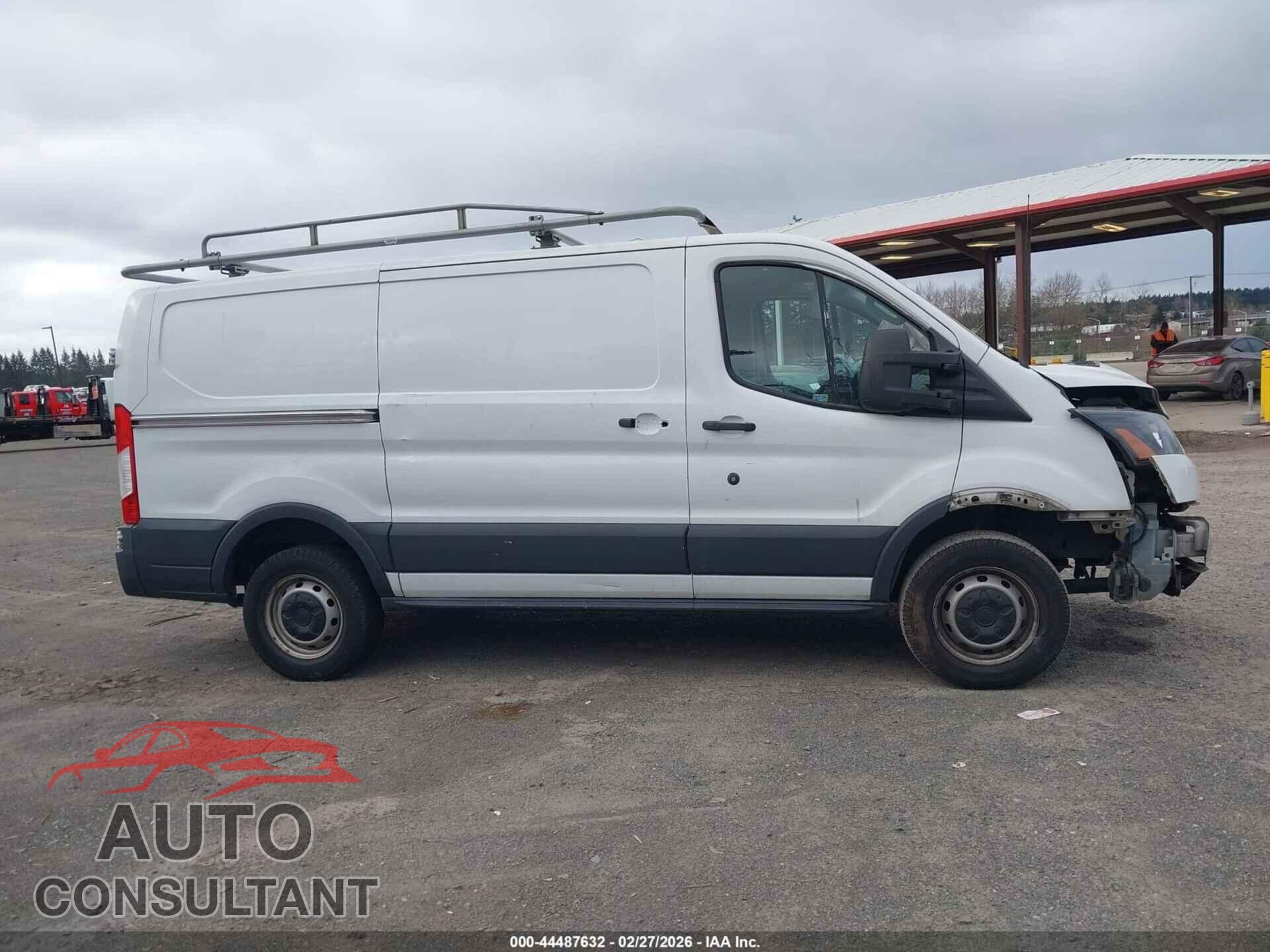 FORD TRANSIT-250 2015 - 1FTNR1YM3FKA29255