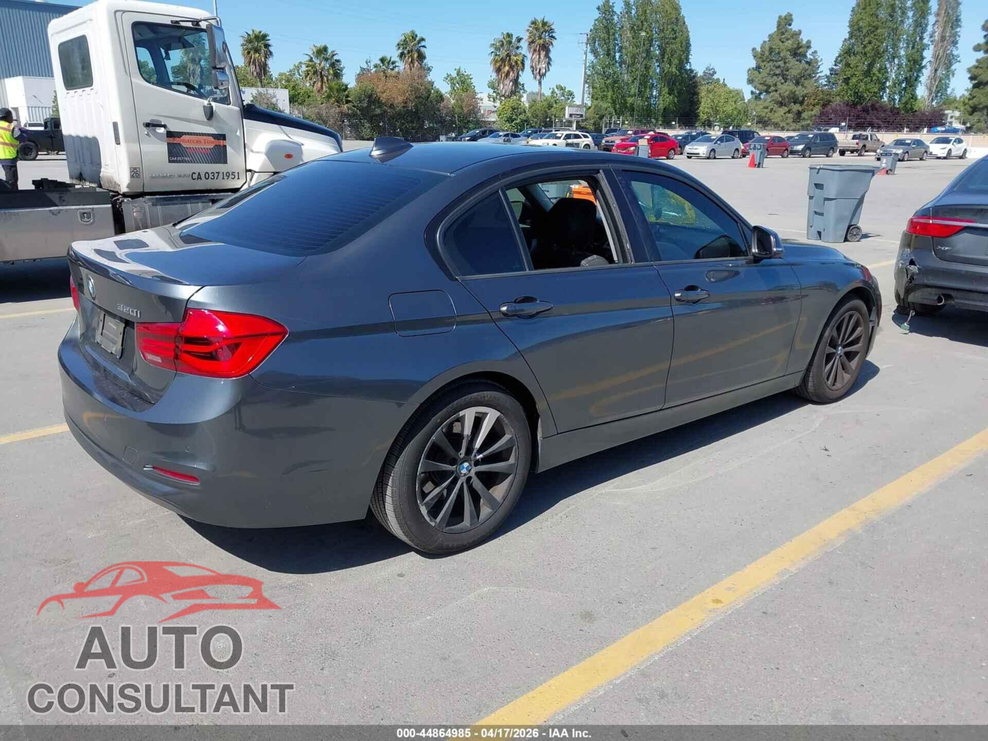 BMW 320I 2016 - WBA8E1G57GNT34600