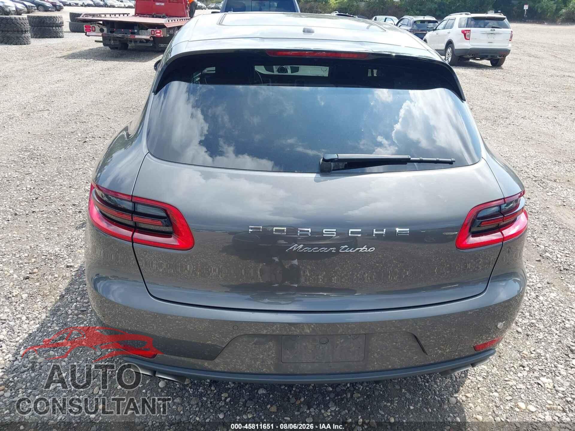 PORSCHE MACAN 2016 - WP1AF2A55GLB93696