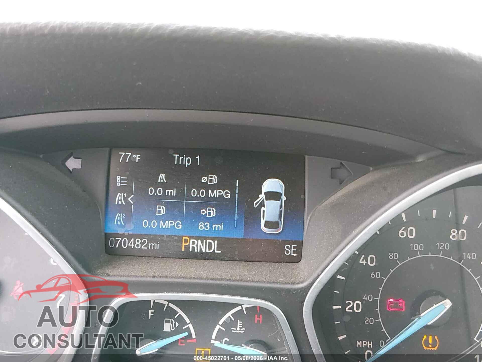 FORD FOCUS 2017 - 1FADP3F21HL204975