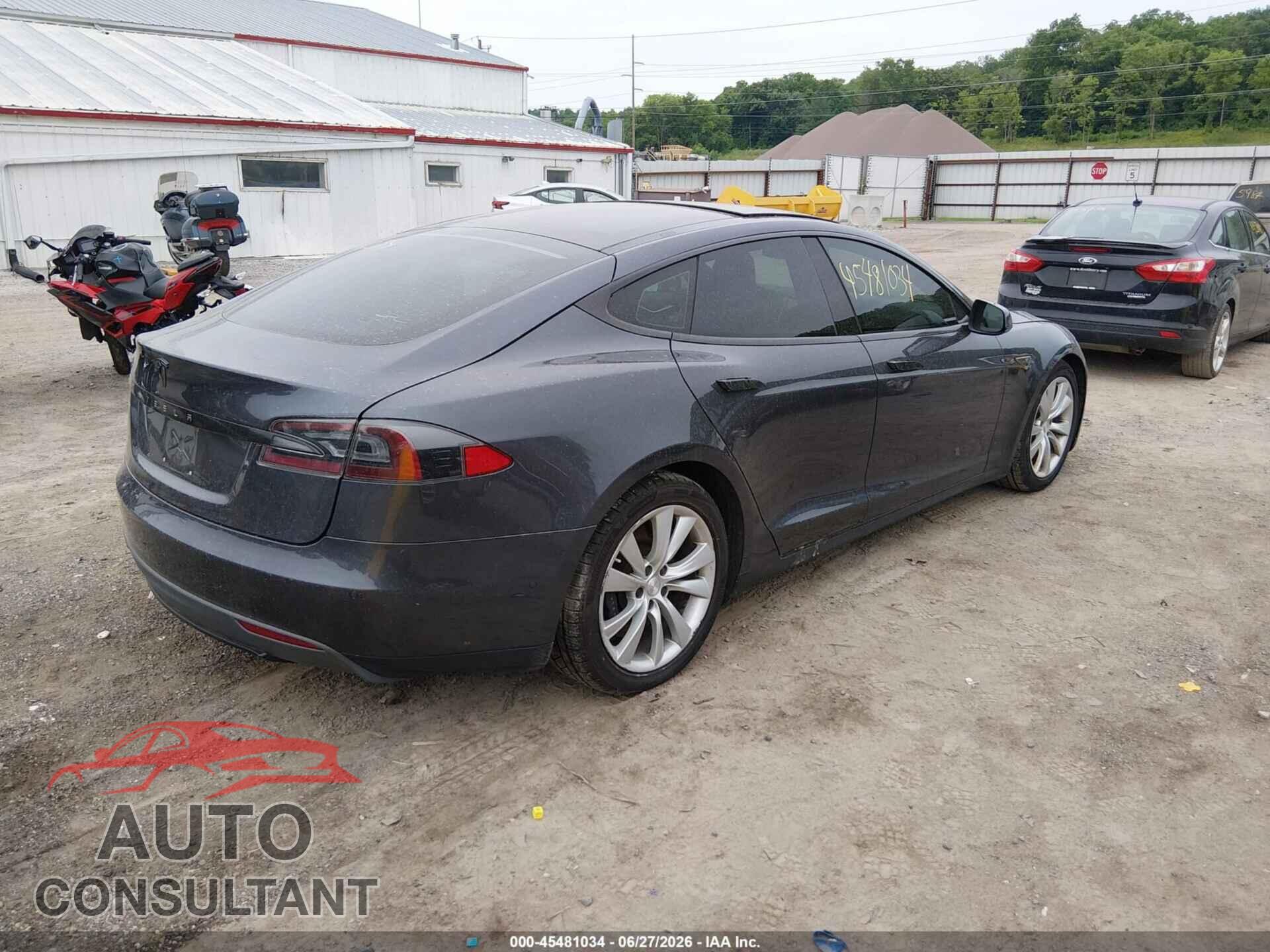 TESLA MODEL S 2015 - 5YJSA1S29FF093993