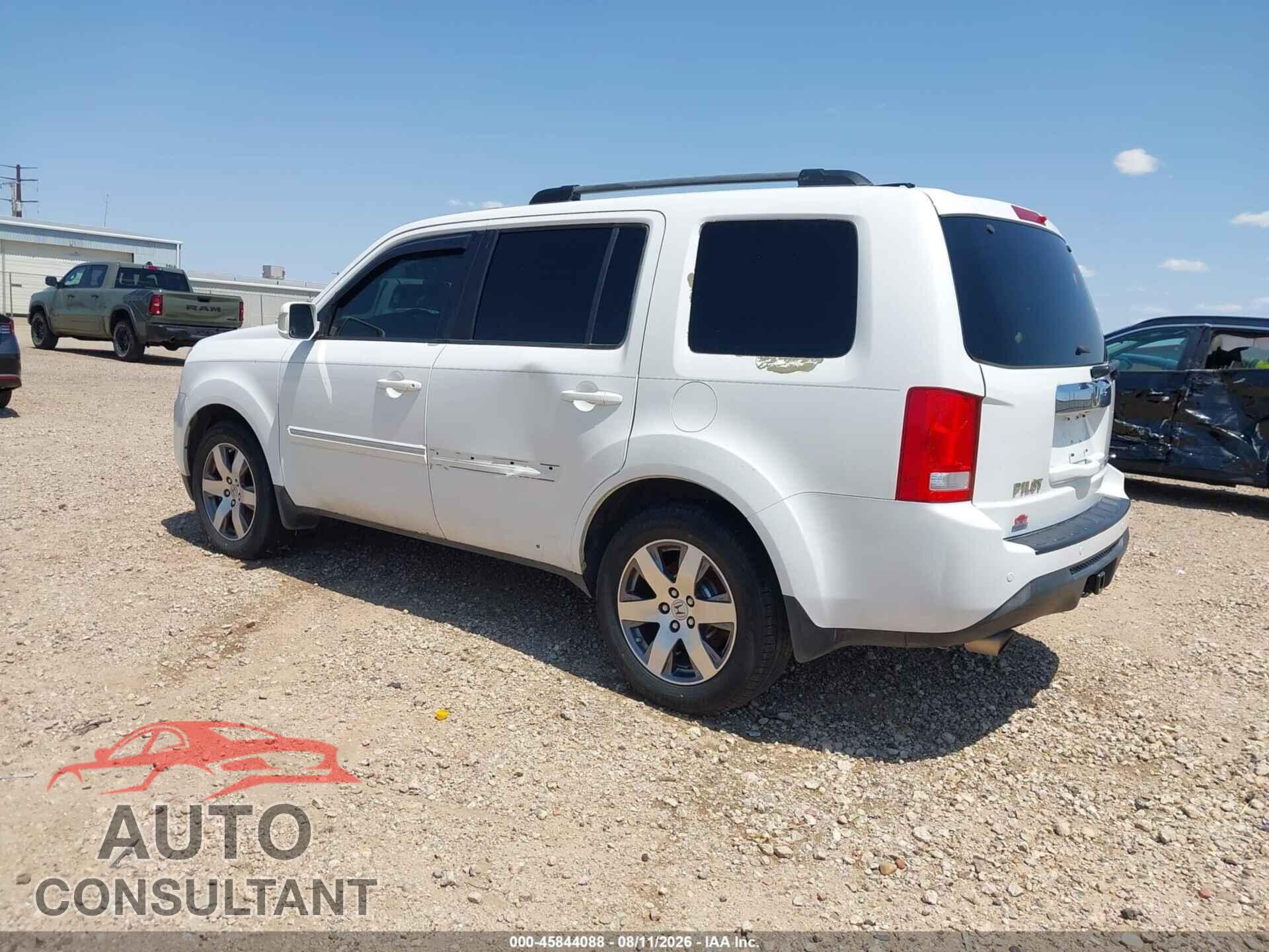 HONDA PILOT 2015 - 5FNYF3H95FB023029