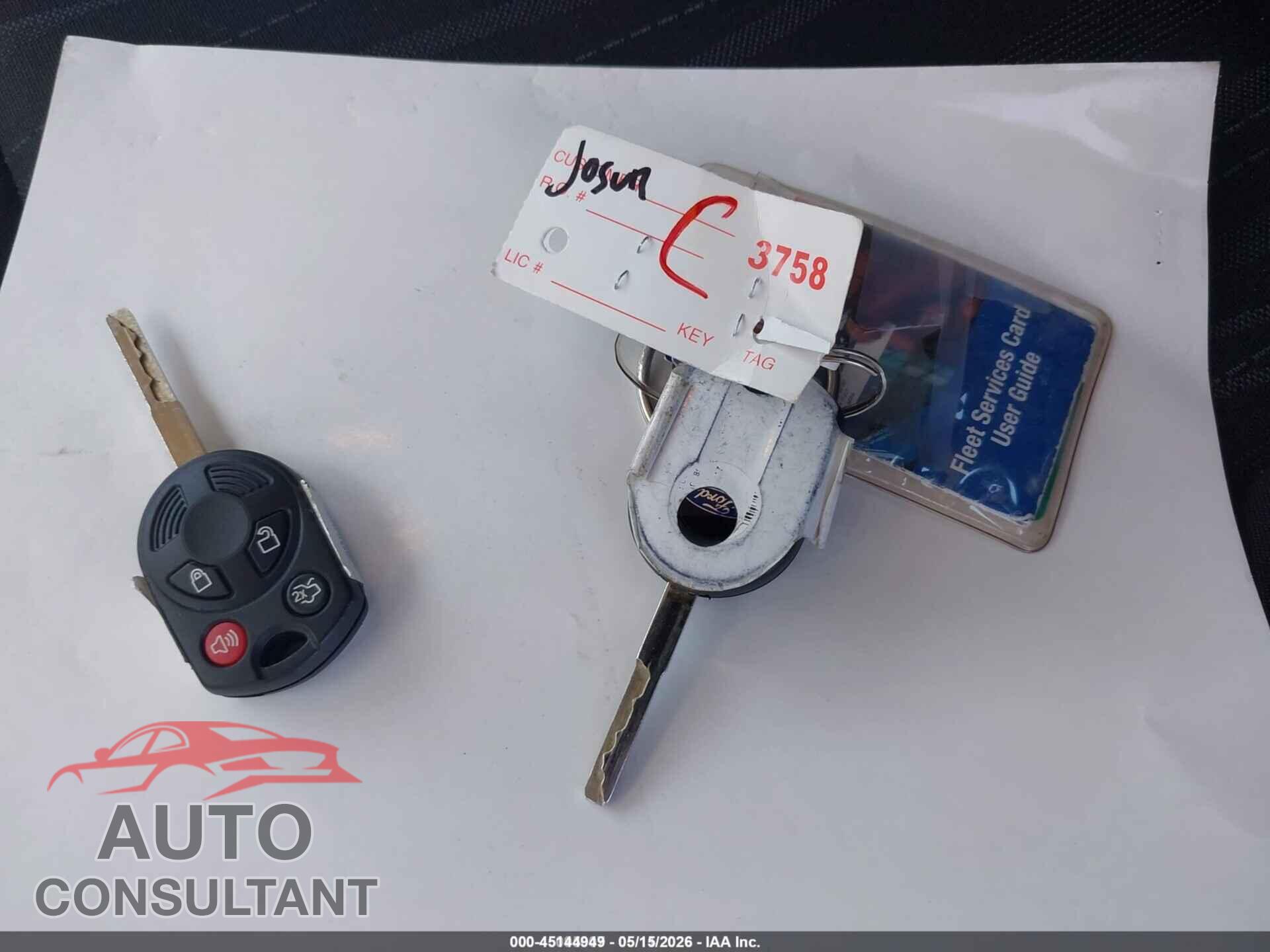 FORD FOCUS 2017 - 1FADP3F23HL329685