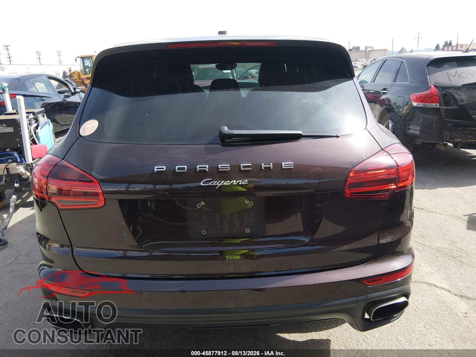 PORSCHE CAYENNE 2016 - WP1AA2A25GLA01049