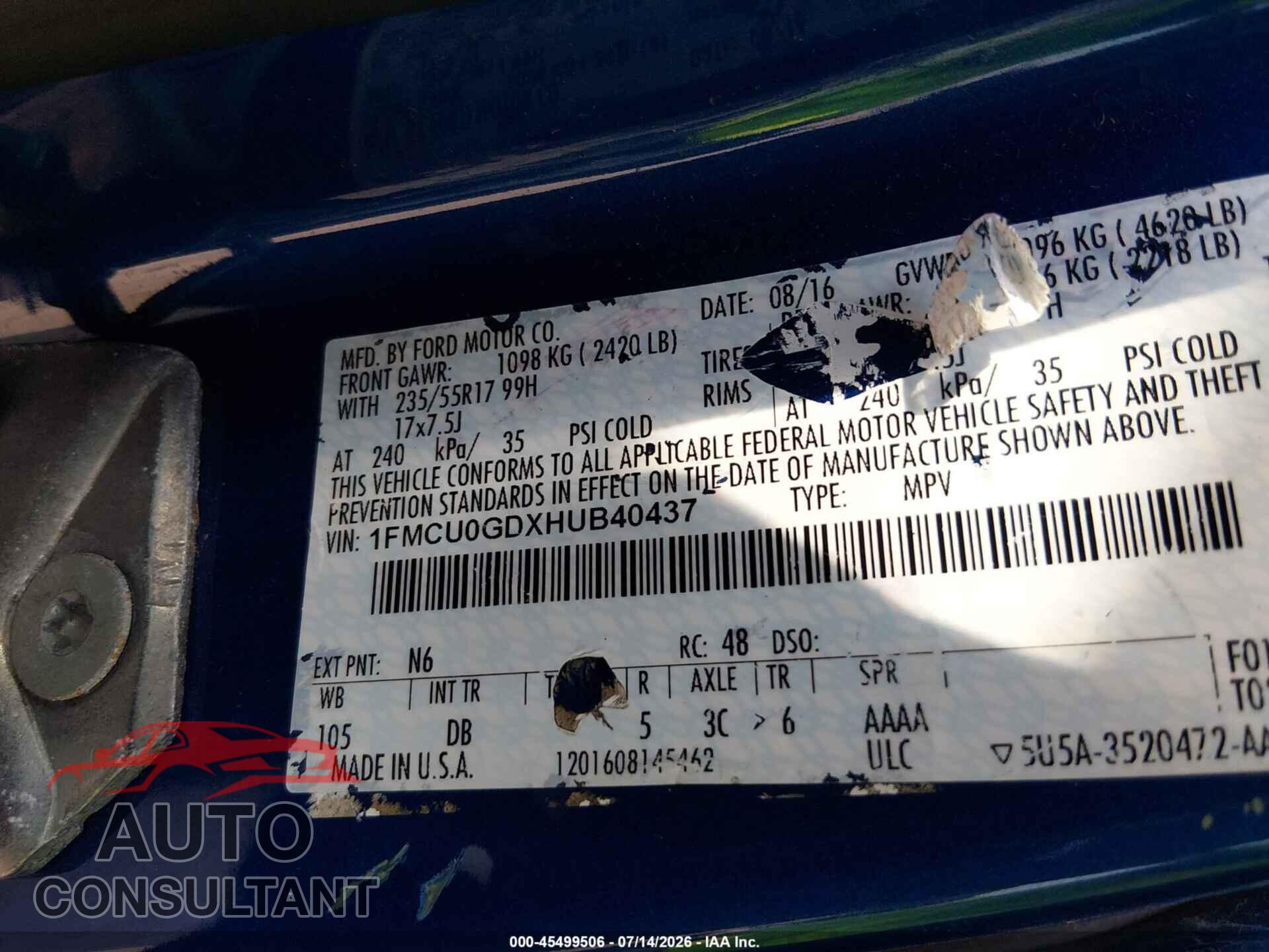 FORD ESCAPE 2017 - 1FMCU0GDXHUB40437